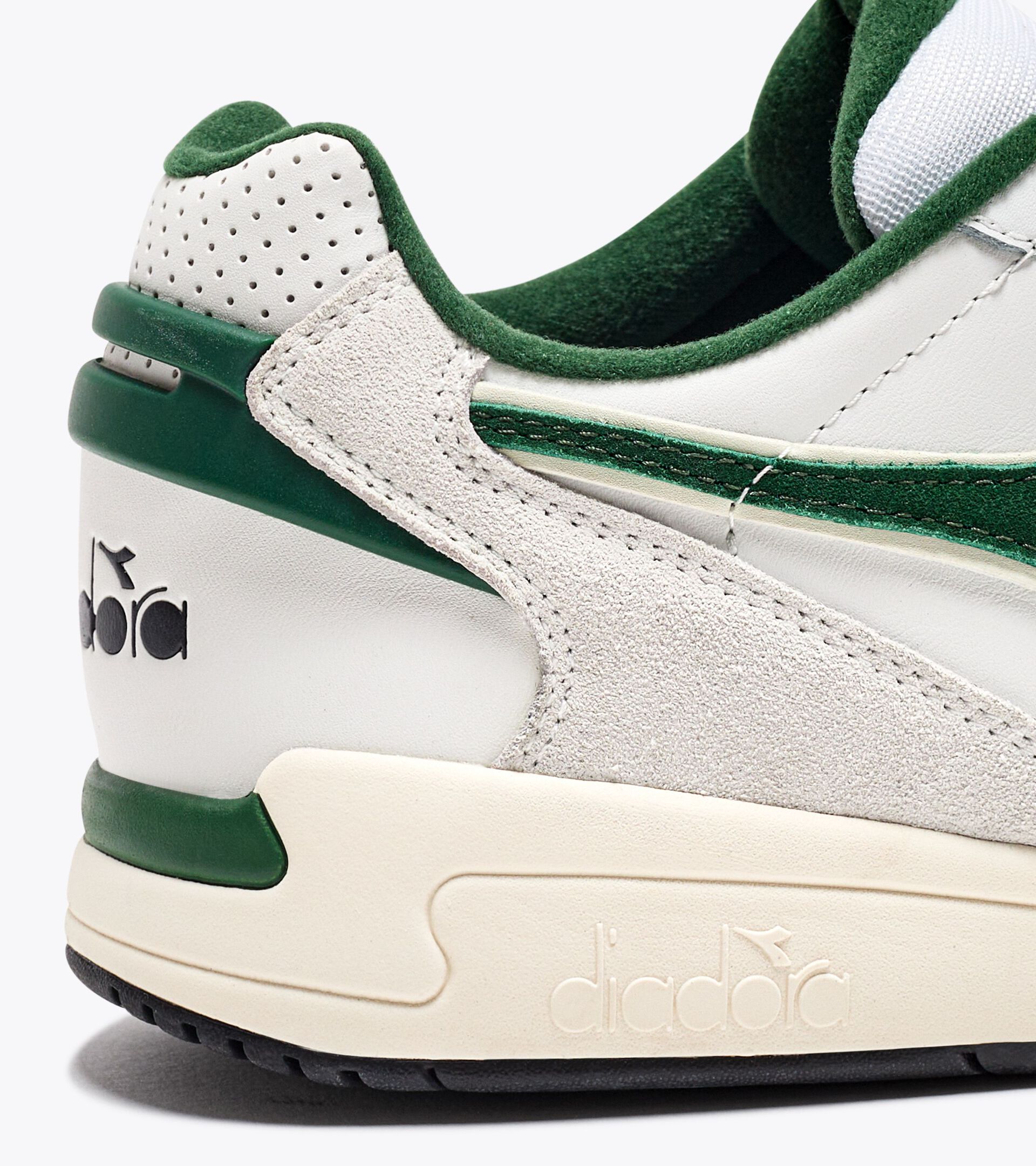 Sporty sneakers - All-Gender WINNER SL WHITE/FOGLIAGE GREEN - Diadora