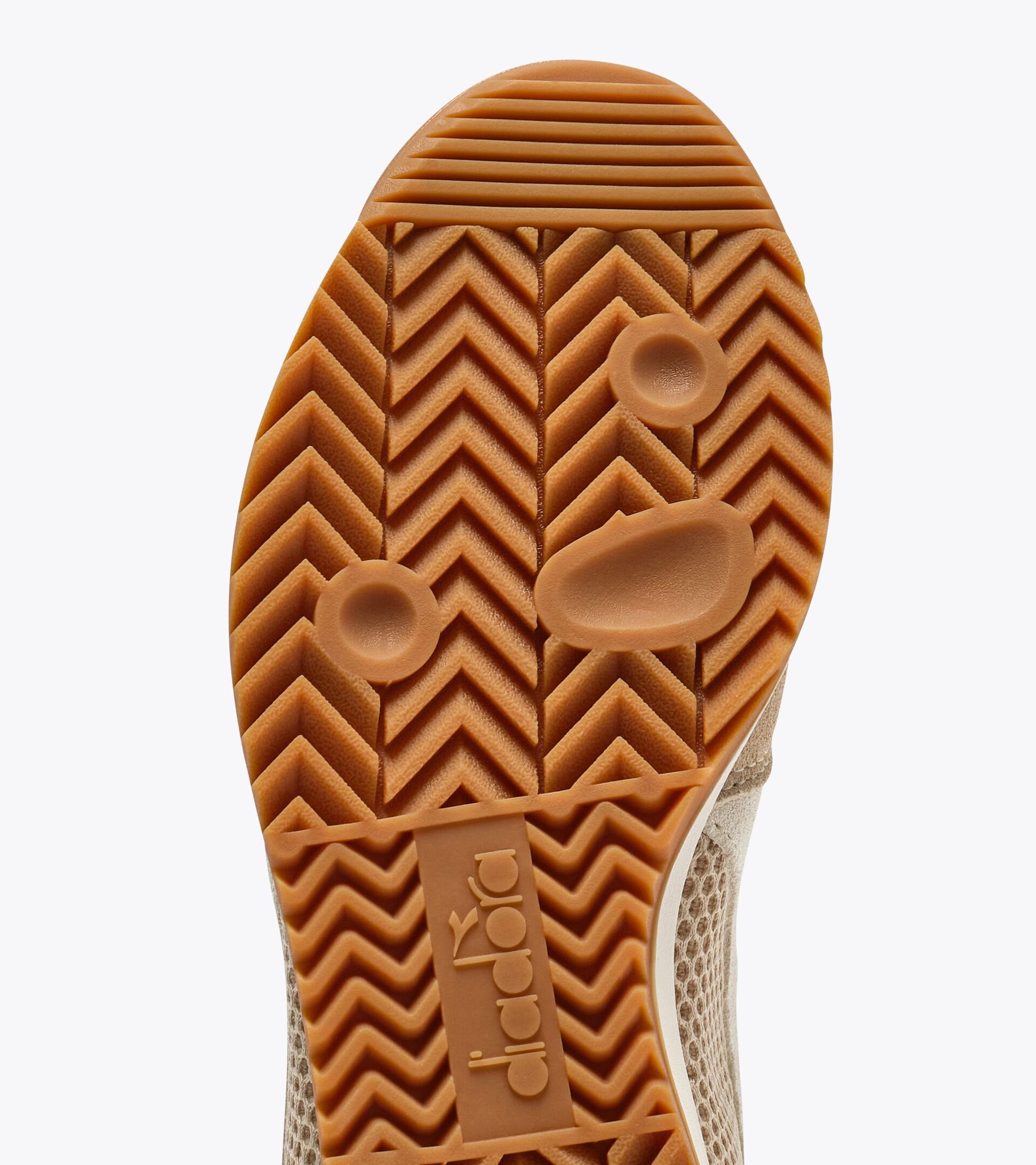 Low-profile suede sneaker - All-gender CROSS MESH PARCHMENT - Diadora