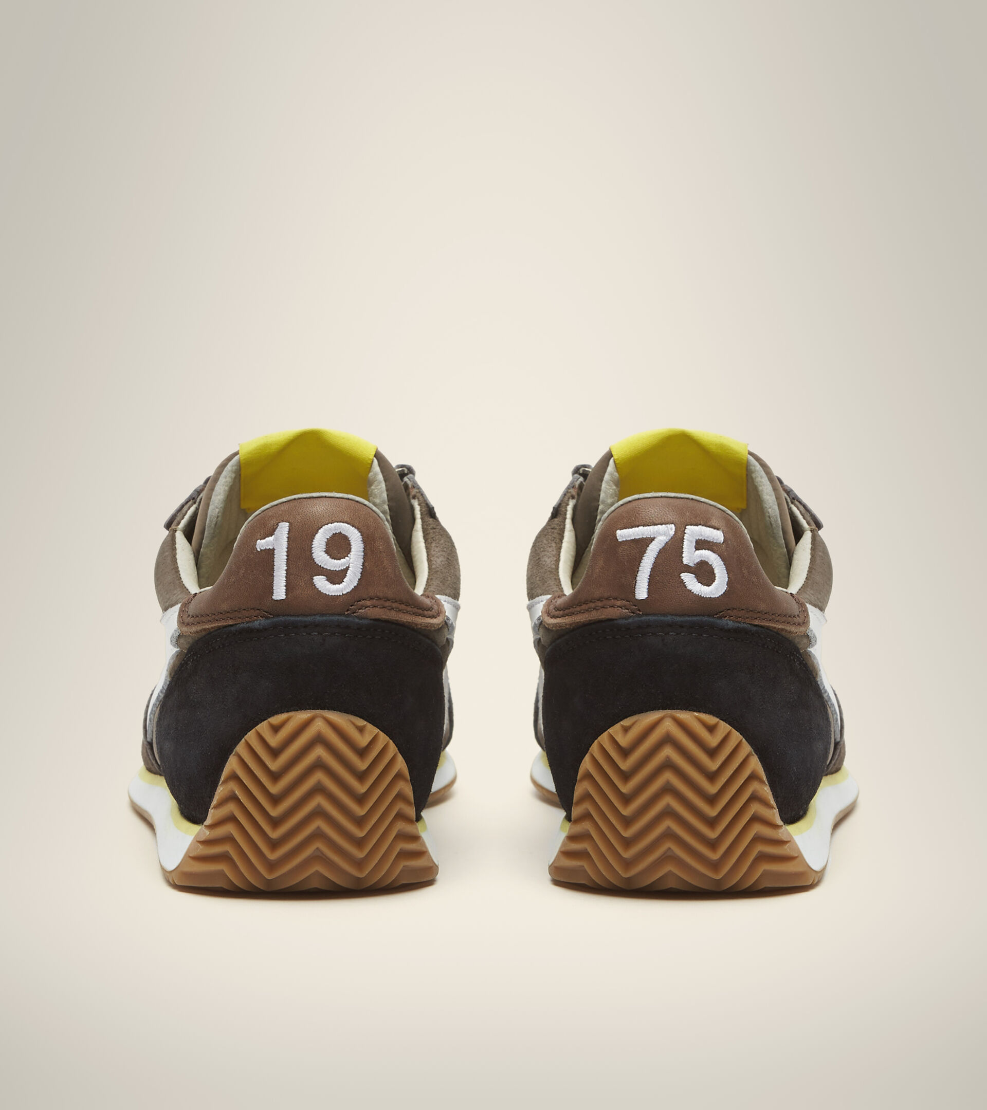 Heritage shoe - Unisex EQUIPE SUEDE SW BROWN CHOCOLATE CHIP - Diadora