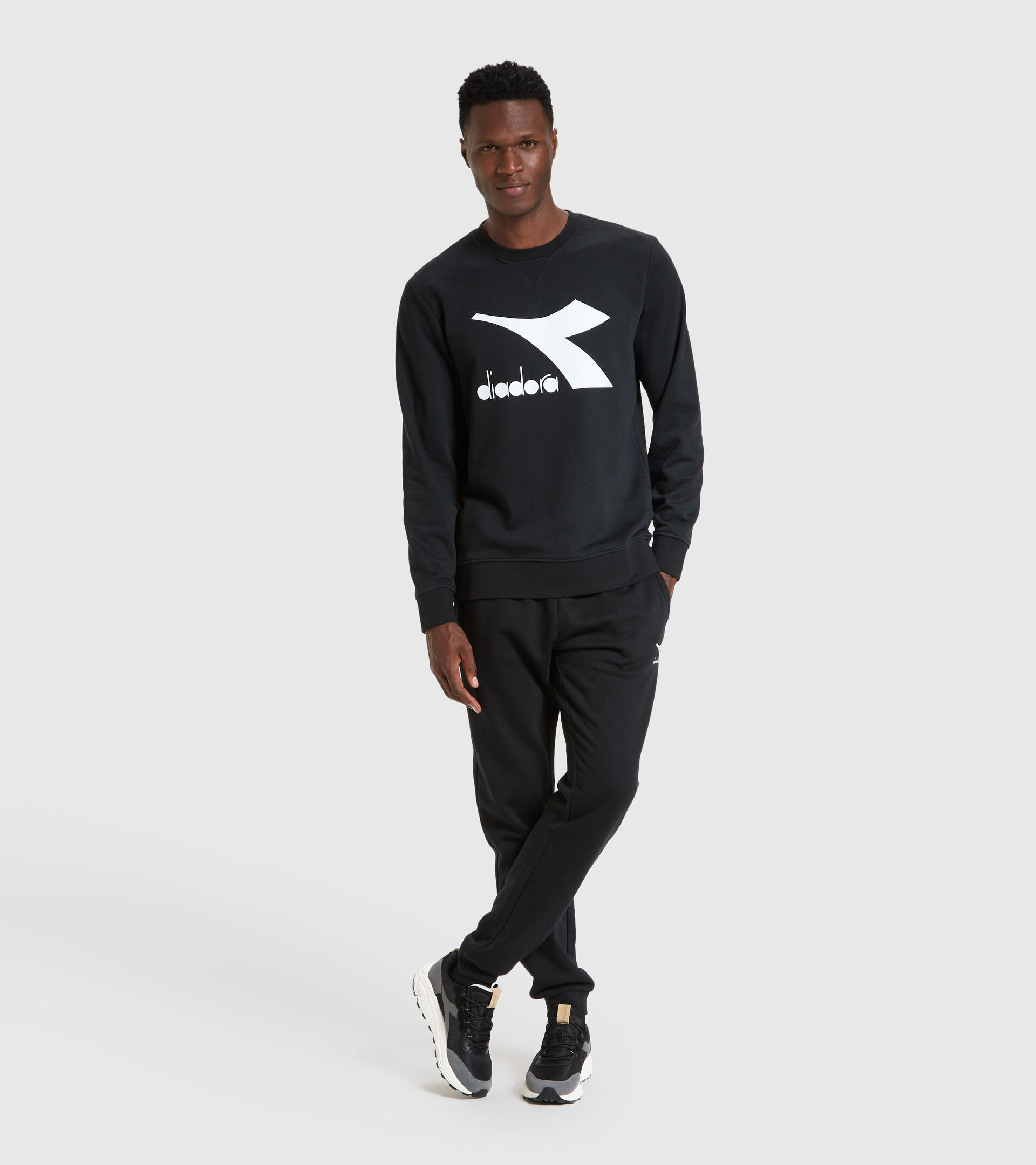 Sweater mit Rundhalsausschnitt - Herren SWEATSHIRT CREW LOGO CHROMIA SCHWARZ - Diadora