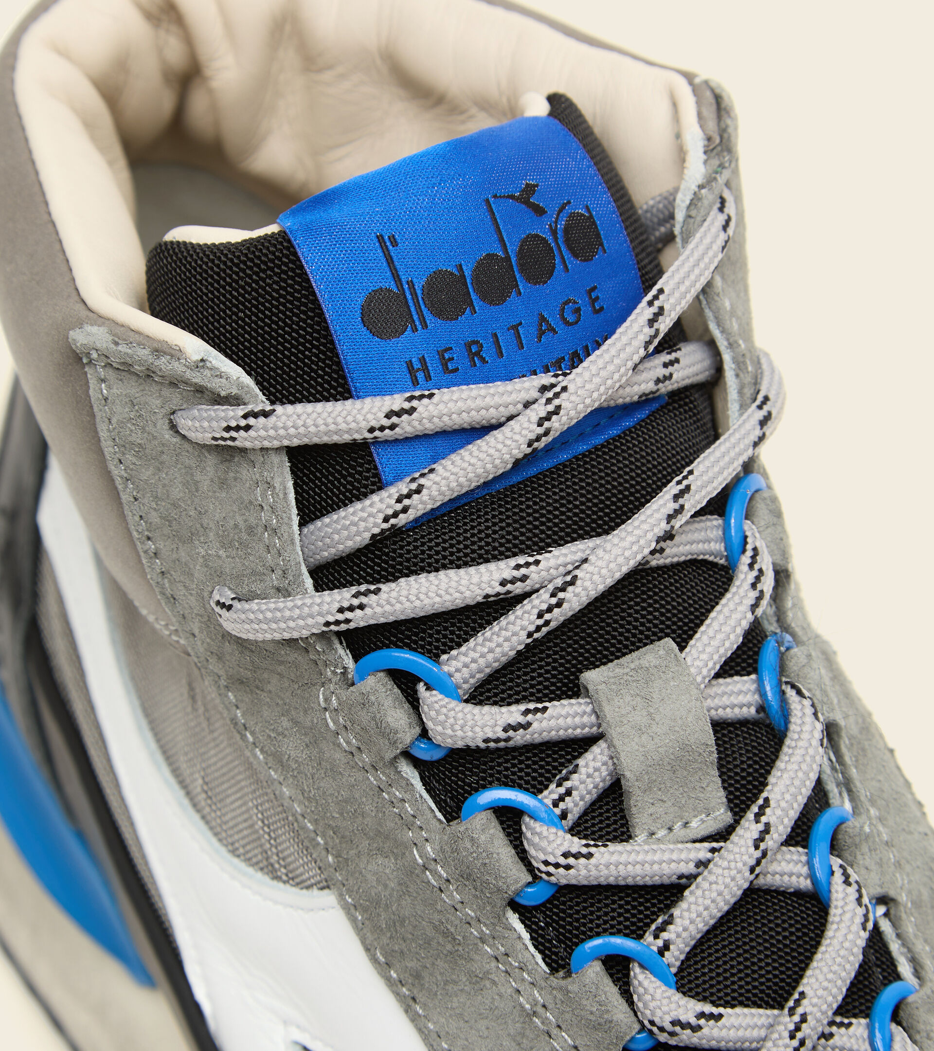 Footwear Heritage UNISEX EQUIPE MID MAD ITALIA NUBUCK SW ASH GREY Diadora