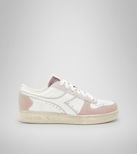 Chaussures de sport - Femme MAGIC BASKET LOW ICONA WN ADOBE ROSE/SUREAU - Diadora