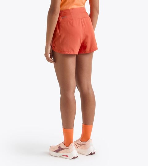 Short de compétition 2,5’’ - Tissu léger Coolcore - Femme
 L. SUPER LIGHT SPLIT SHORTS 2.5 KOI - Diadora