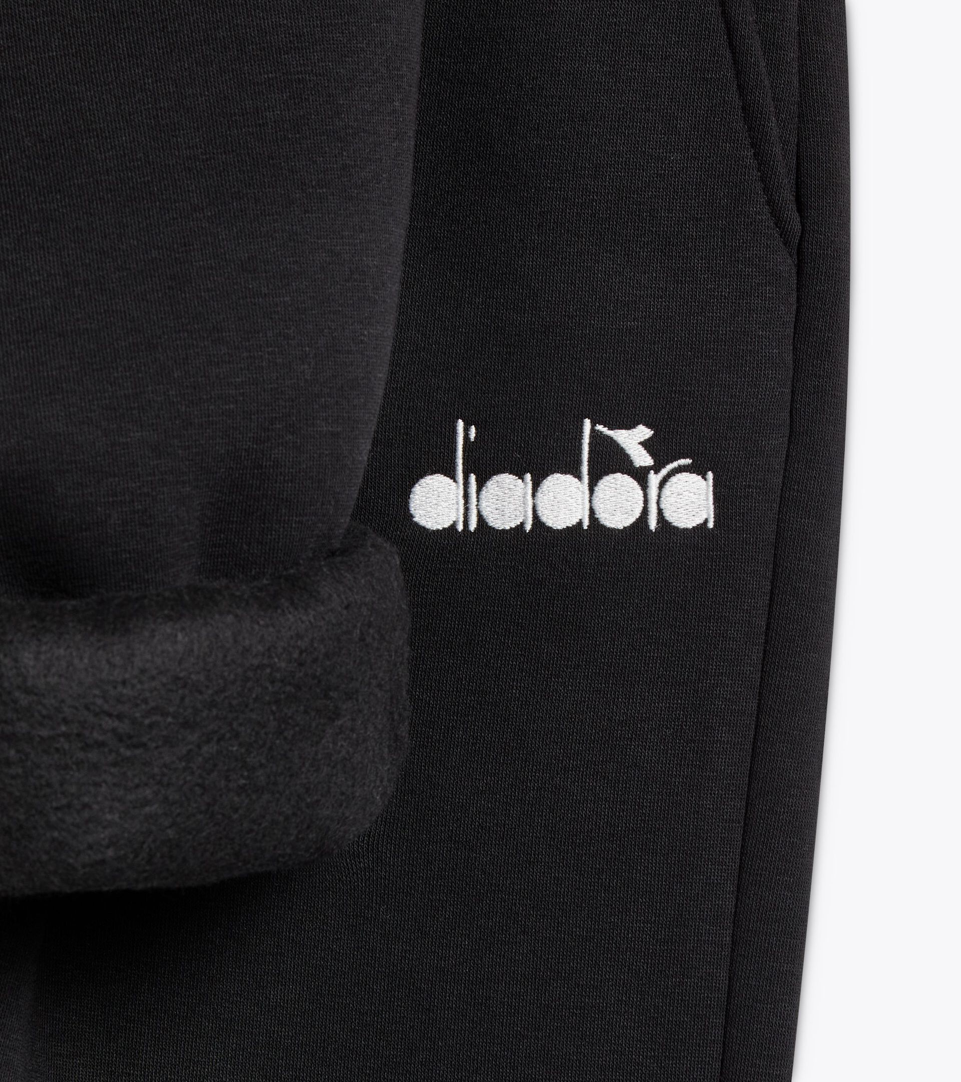 Pantaloni della tuta - Per ogni genere
 PANTS ROUTE NERO - Diadora