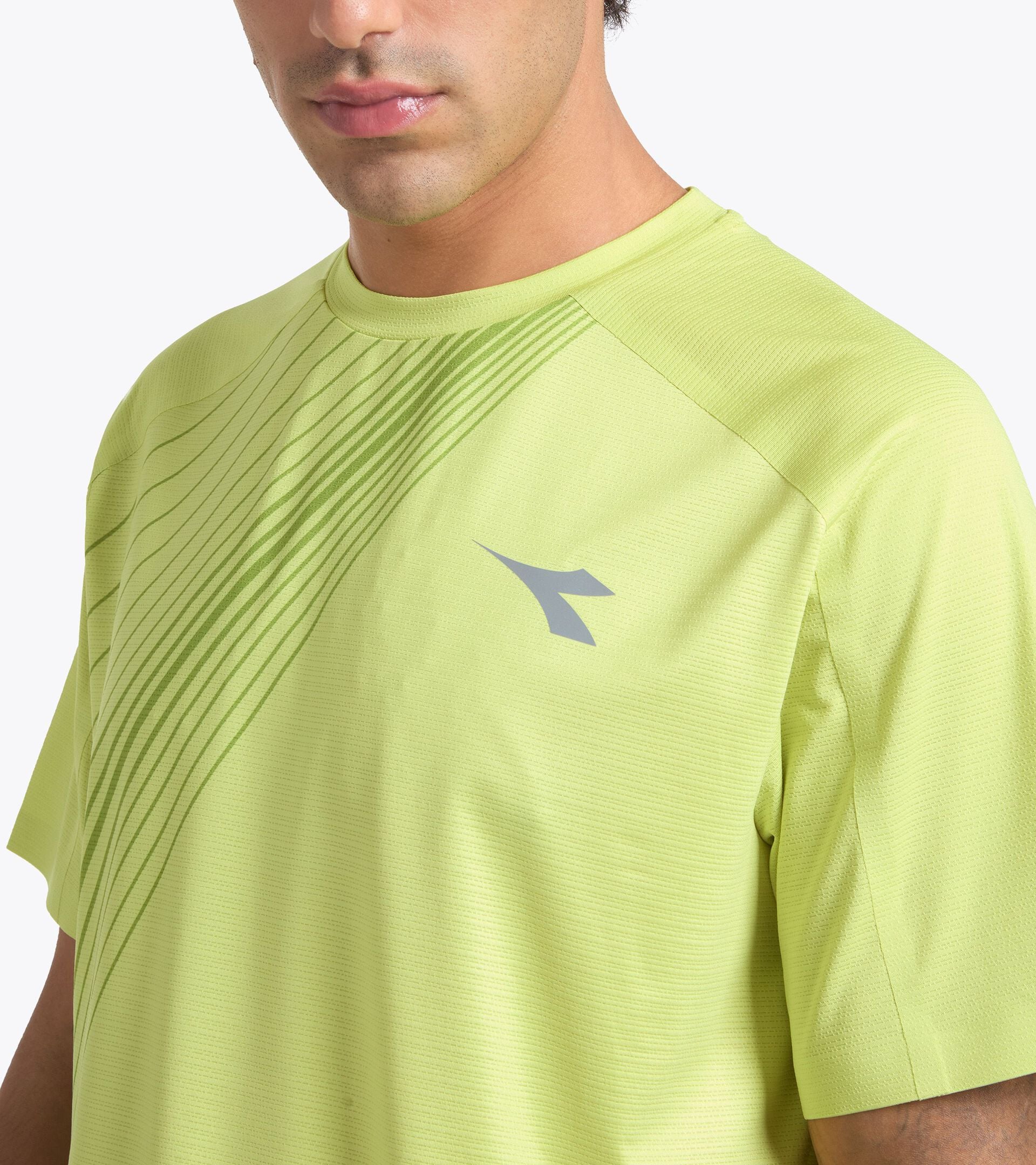Short-Sleeve Technical T-shirt with FIBRAZERO Technology - Racing - Men&rsquo;s SS T-SHIRT FIBRAZERO WILD LIME GREEN - Diadora