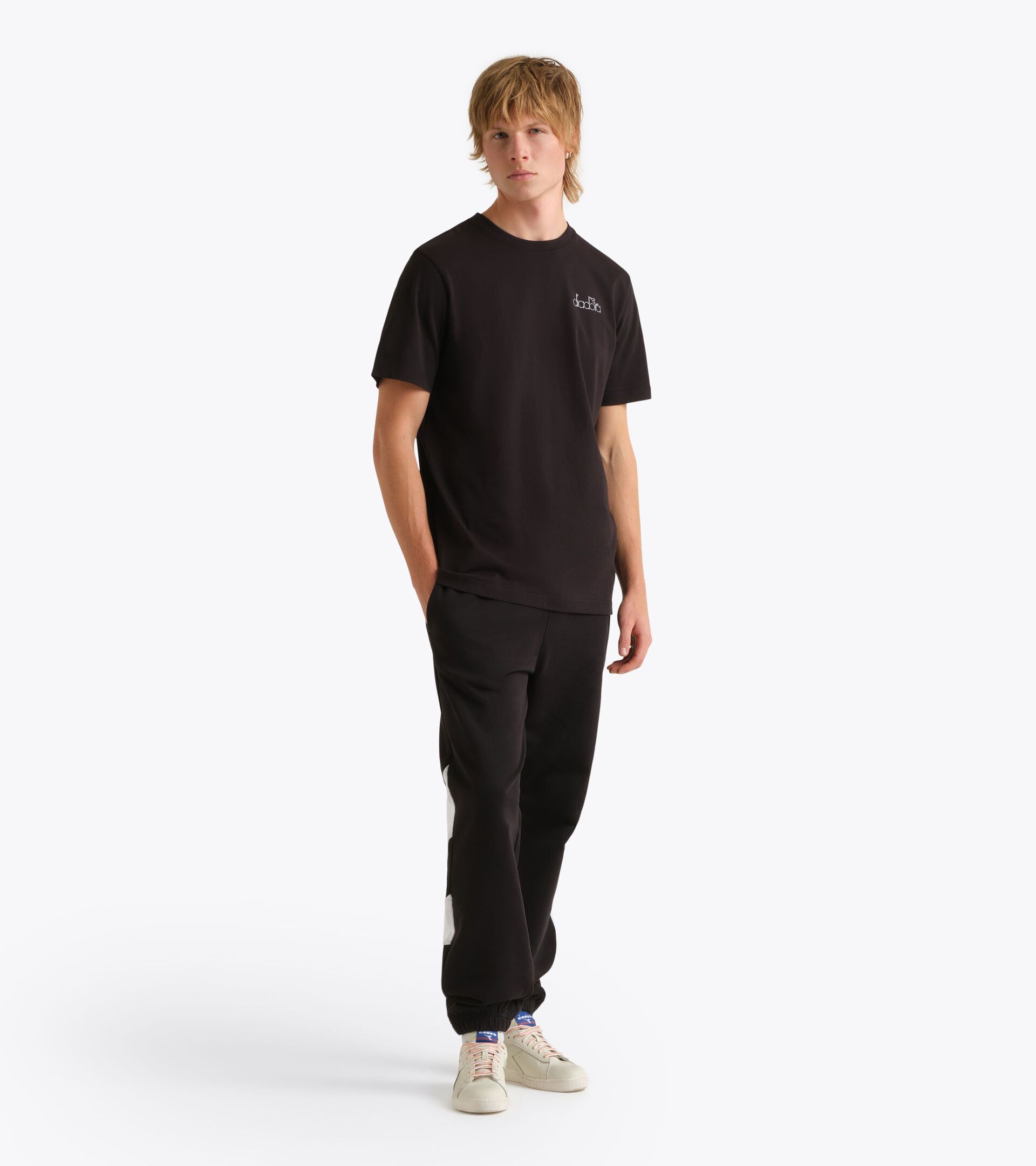 T-shirt Logo - Uomo
 T-SHIRT SS LOGO EXC. I NERO - Diadora