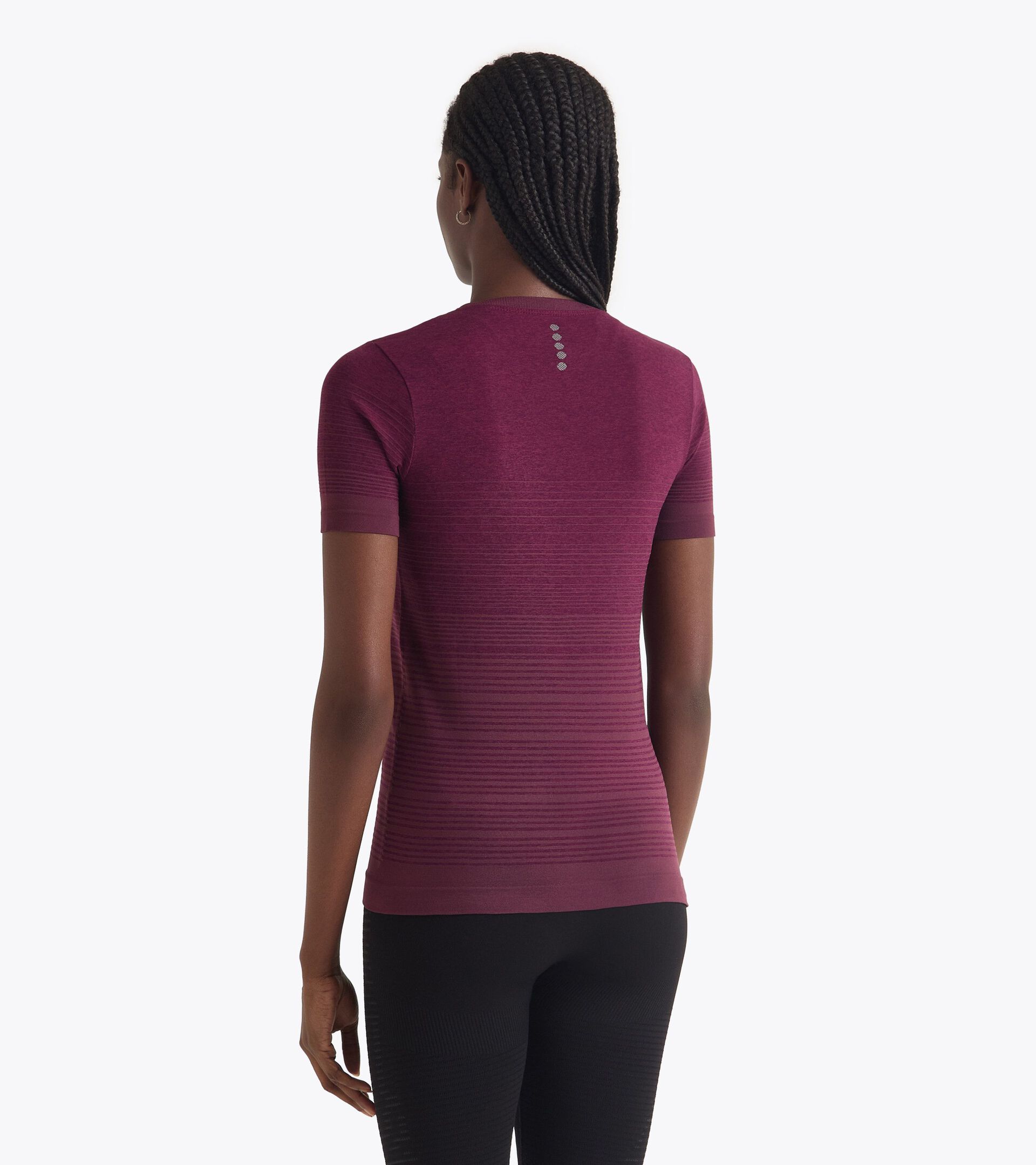 Technical t-shirt for temperature control - Running - Women’s L. SS T-SHIRT STRATOUNO MAROON BANNER - Diadora