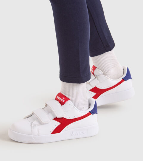 GAME P ACE PS, BLANC/ROUGE LAVE EN FUSION Chaussures de sport - Enfants 4-8 ans GAME P ACE PS BLANC/ROUGE LAVE EN FUSION - Diadora