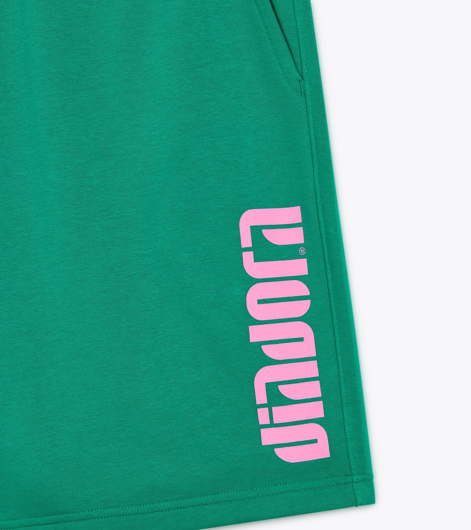Sports bermuda shorts - All-gender BERMUDA ATHL. LOGO GREEN 562 C - Diadora