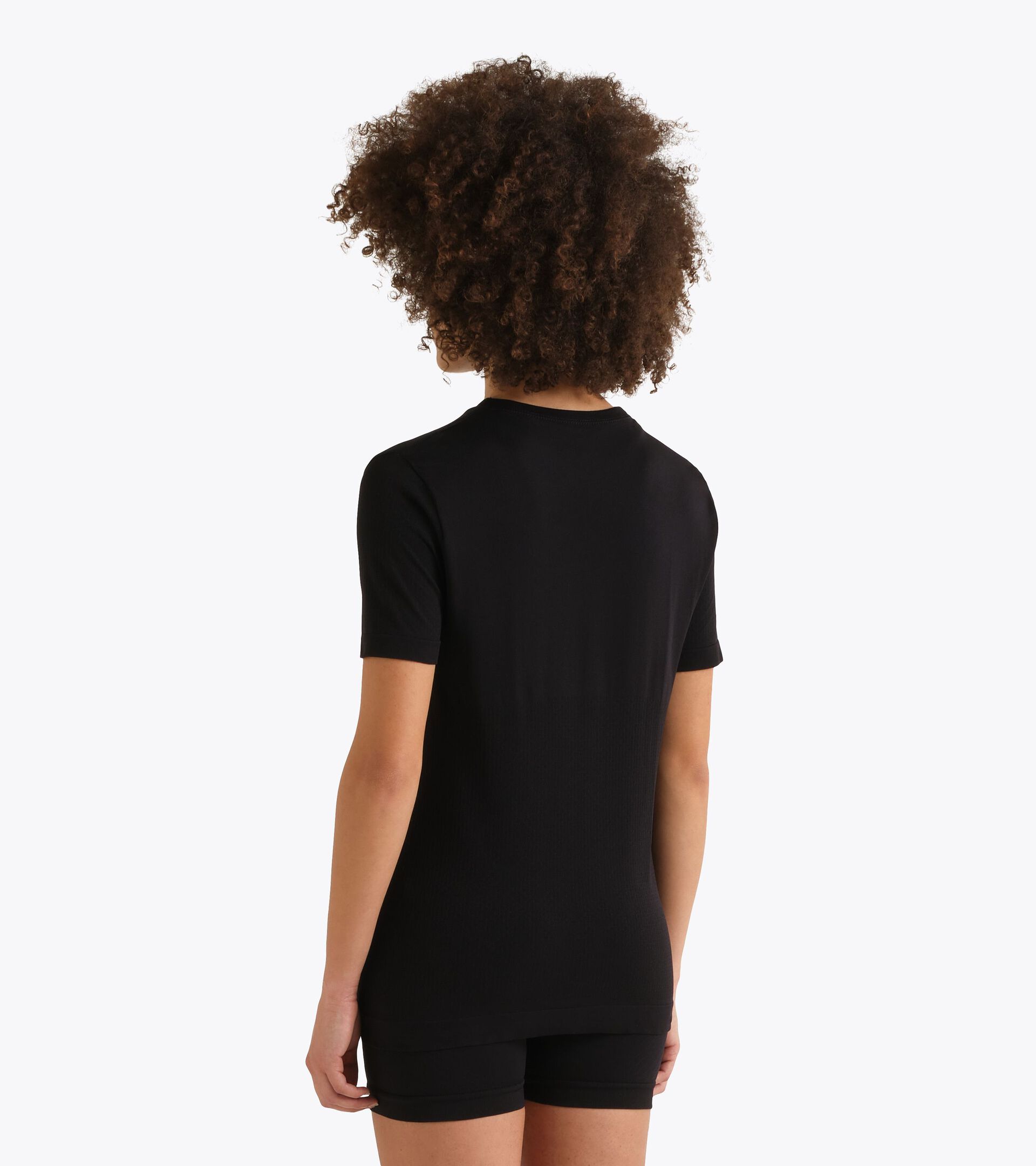 Technical t-shirt  for temperature control -  Running - Women&rsquo;s
 L. SS T-SHIRT STRATOUNO BLACK - Diadora