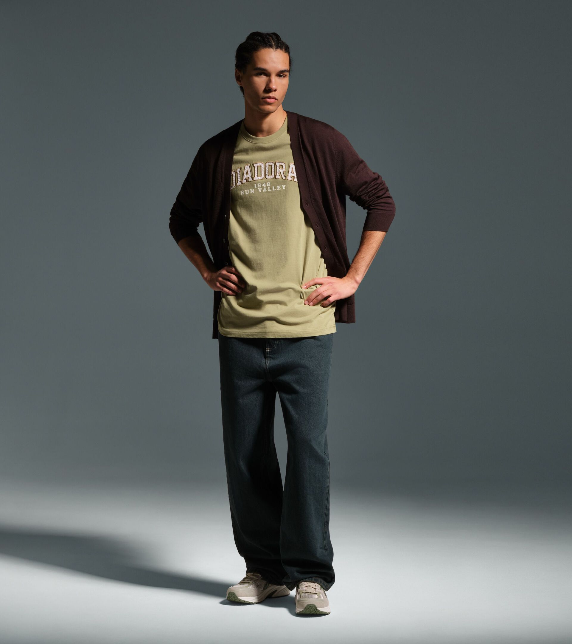 T-shirt en coton &eacute;pais - Run Valley - Pour tous les genres
 T-SHIRT SS RUN VALLEY SAUGE - Diadora