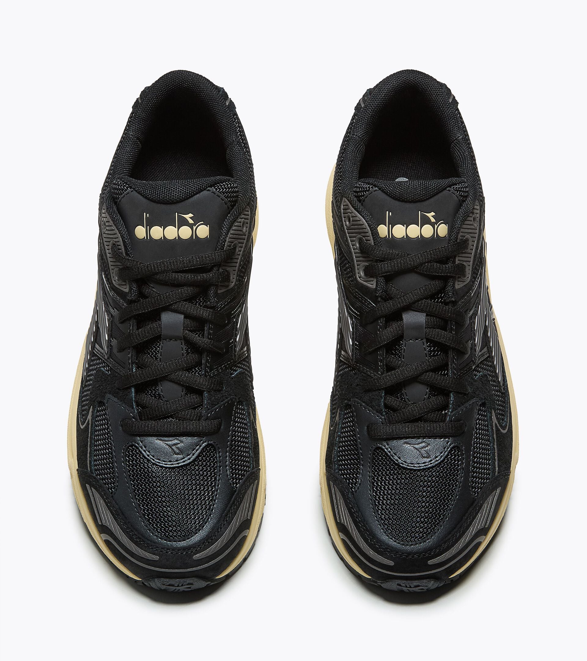 Sports sneakers - All-Gender
 MYTHOS STAR BLACK /RAIN FOREST - Diadora