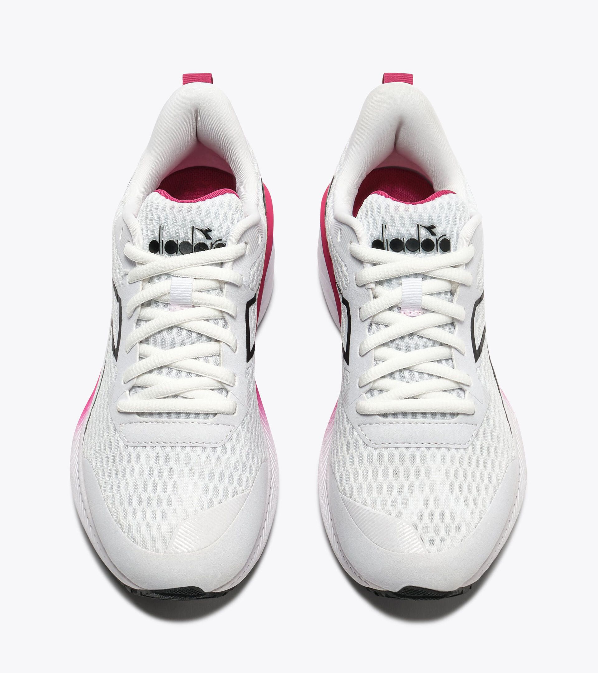 Neutral running shoes -  Women&rsquo;s
 STRADA 3 W WHITE/BLACK - Diadora