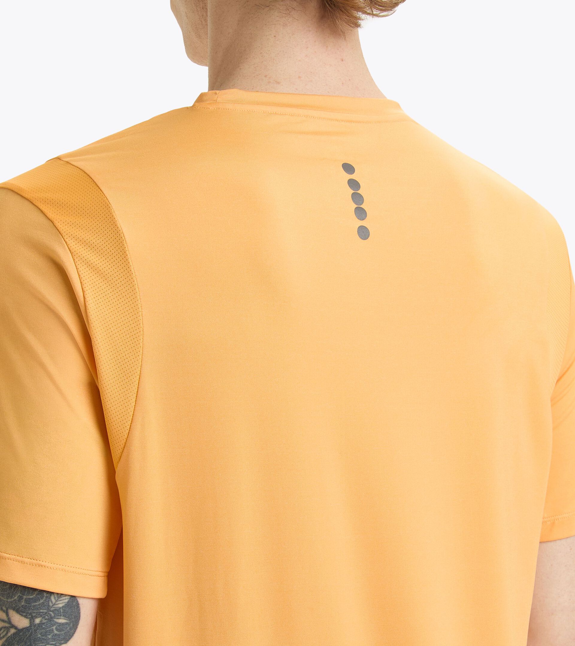 Running t-shirt - Men’s
 SS T-SHIRT TECH RUN CREW CO KUMQUAT - Diadora