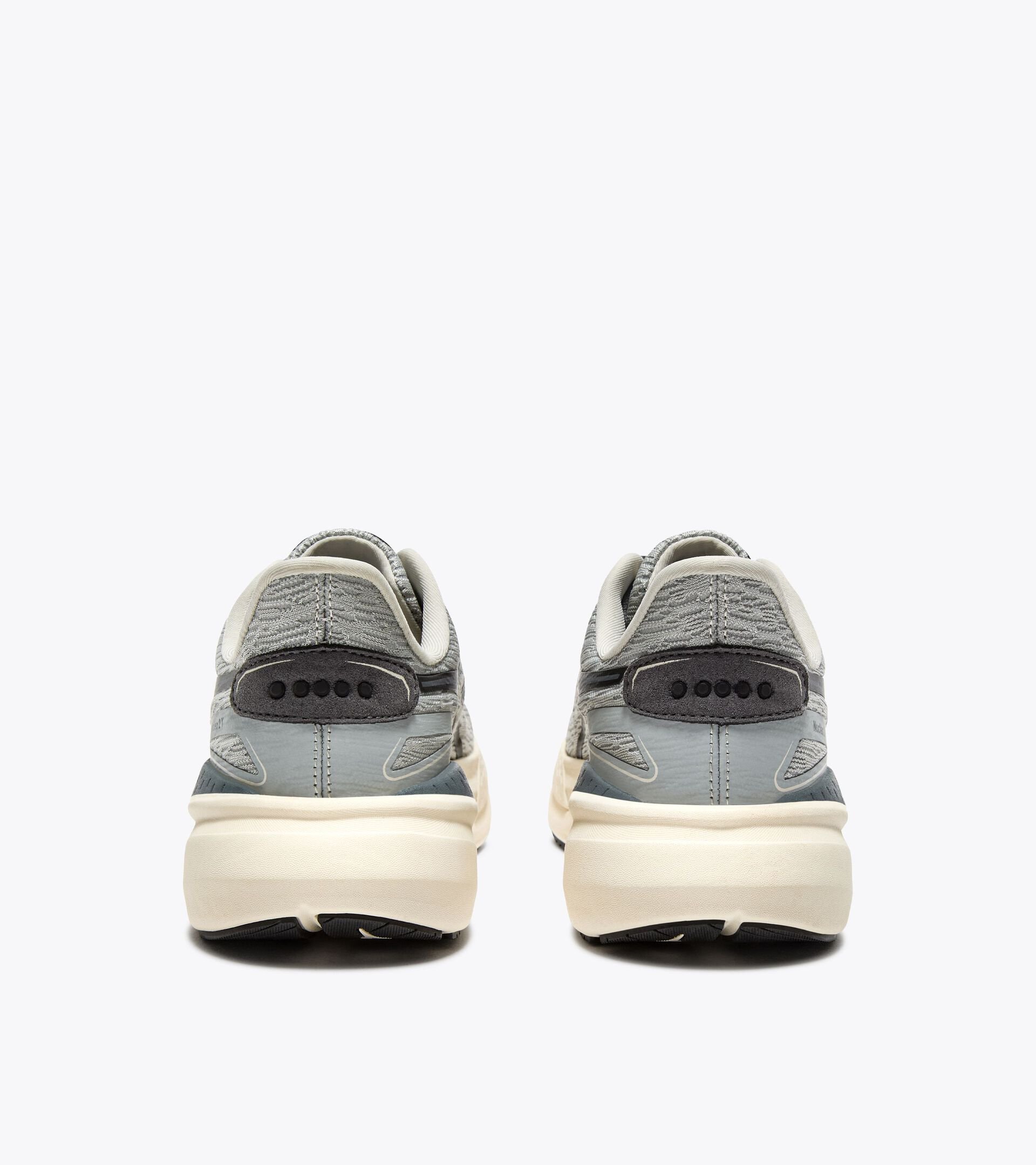 Scarpa da running - Stabilit&agrave; e leggerezza - Ragazzi e ragazze NUCLEO 2 Y ARGENTO DD/BIANCO SOSPIRO - Diadora