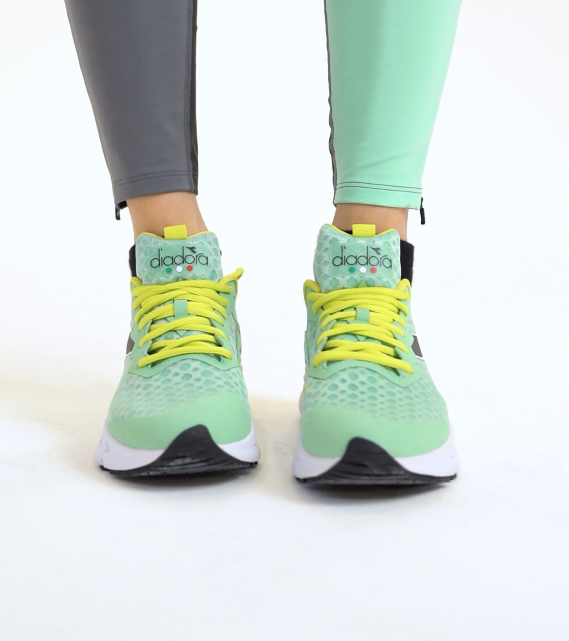 Footwear Sport DONNA MYTHOS BLUSHIELD VOLO W GREEN ASH/BLACK/SULPHUR SPRING Diadora