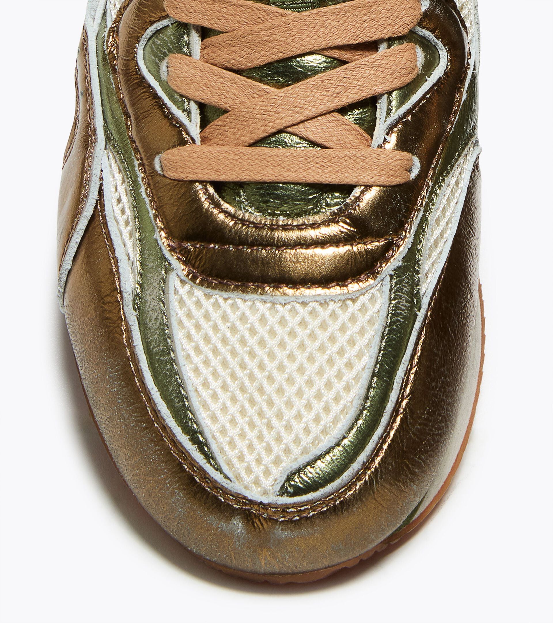 Heritage Sneaker in Laminated Leather - Low-Profile - Women&rsquo;s EQUIPE REVENGE METAL WN BEIGE OYSTER (25036) - Diadora