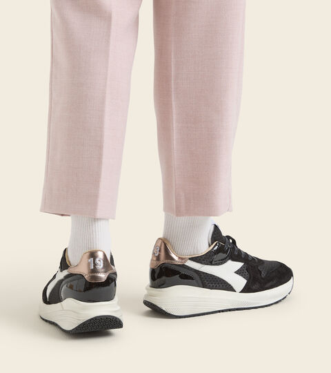 VENUS TECH DIRTY, NEGRO Zapatillas Heritage - Mujer VENUS TECH DIRTY NEGRO - Diadora