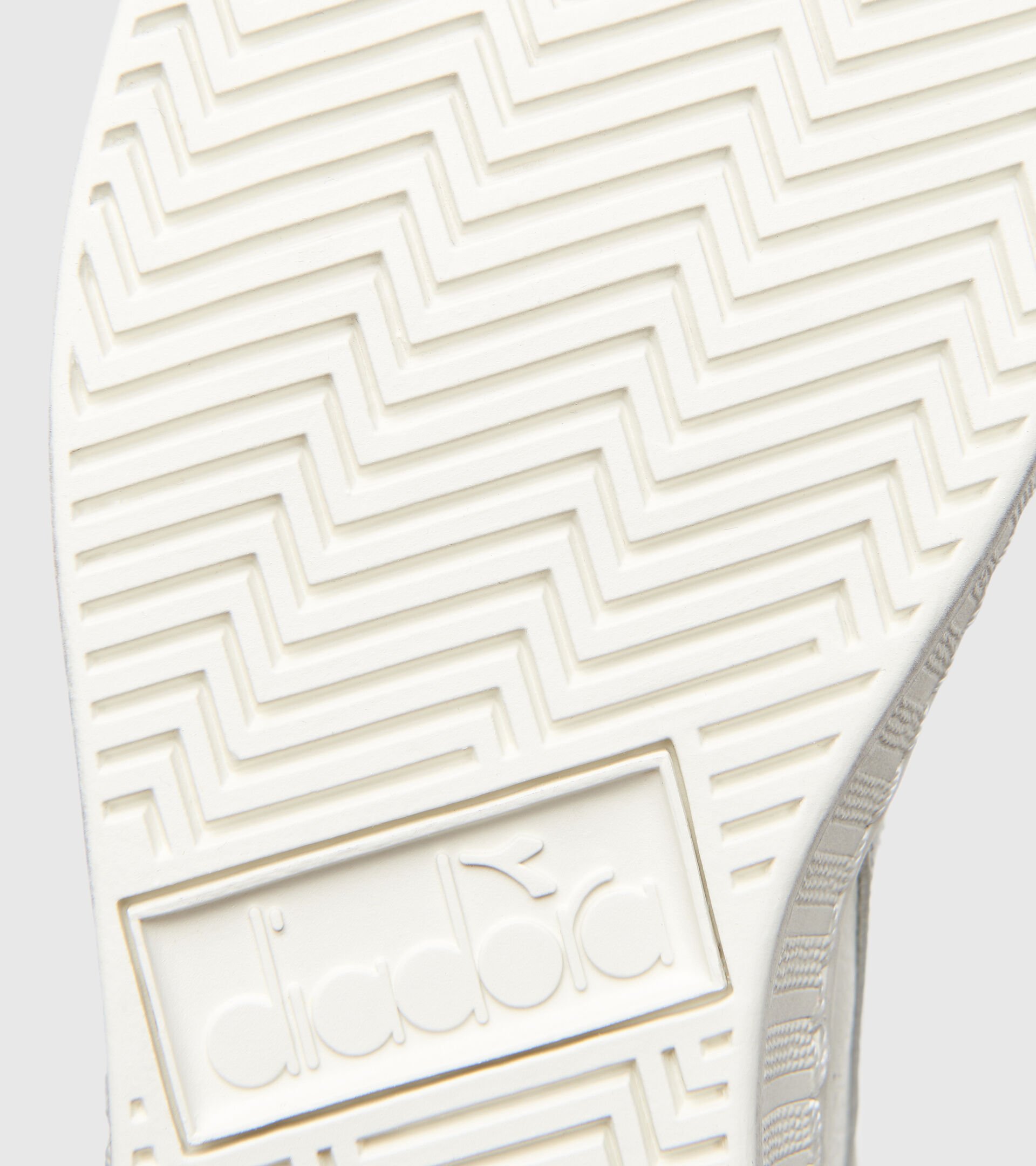 Sports shoes - Unisex GAME L LOW WAXED WHITE/GLACIER GRAY - Diadora