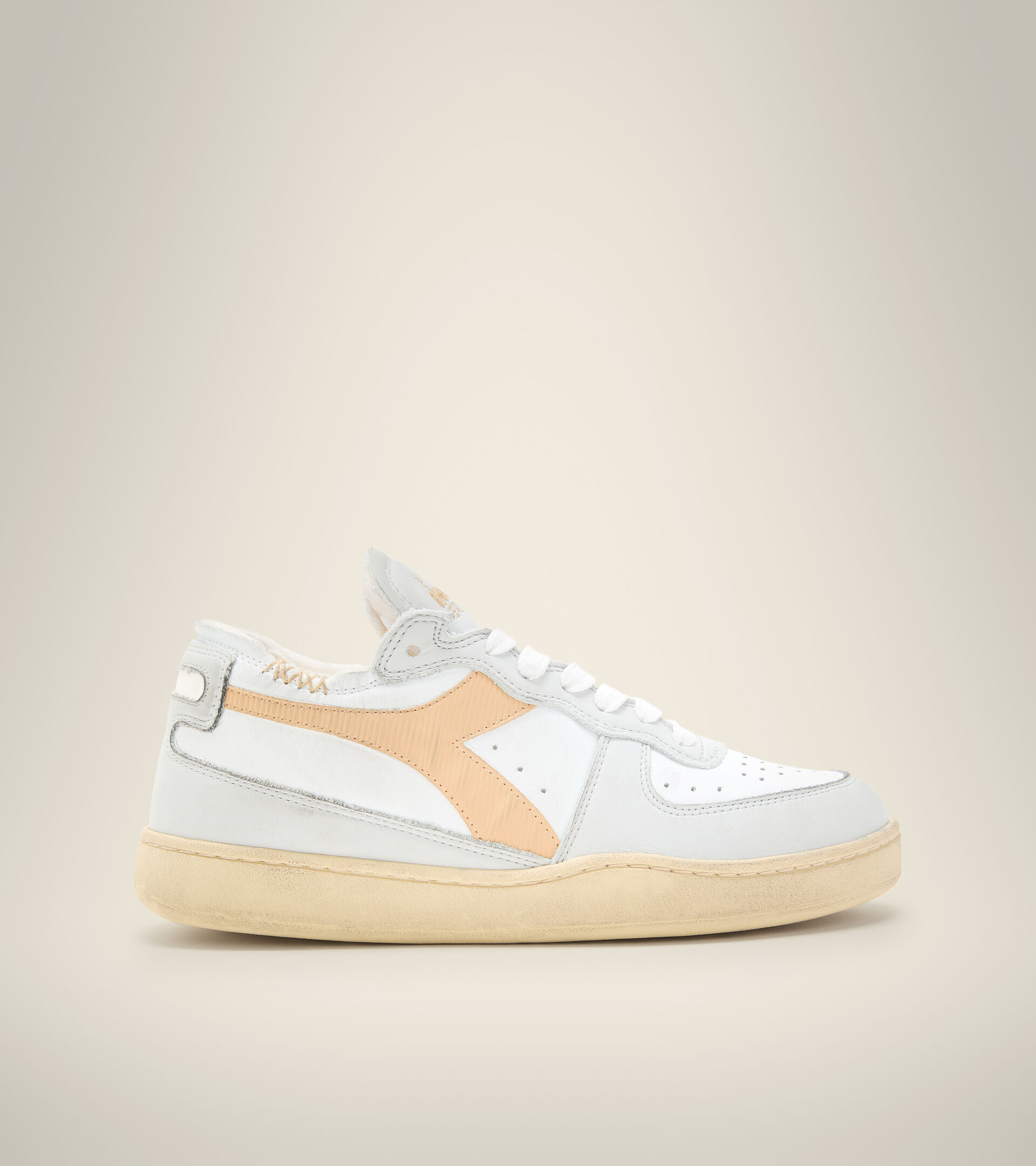 Heritage shoe - Unisex MI BASKET ROW CUT WHITE/SAND - Diadora