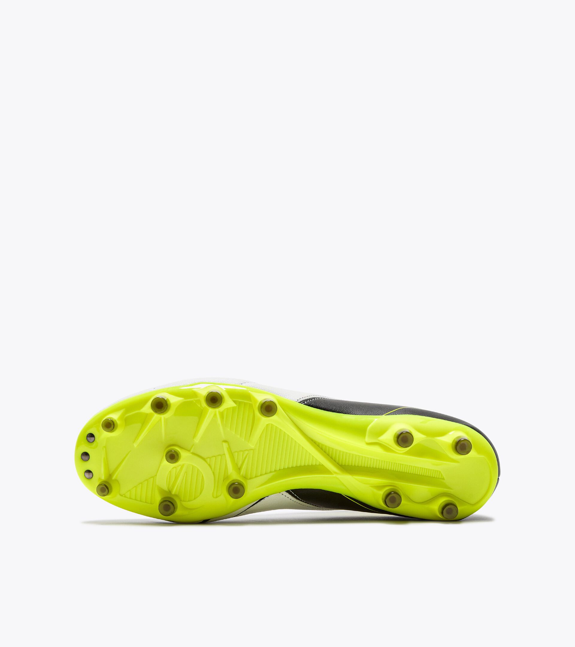 Bota de f&uacute;tbol de piel para superficies compactas - Para todos los g&eacute;neros MAXIMUS ICON LT SLP12 NEGRO/BLANCO/AMARILLO FL DD - Diadora