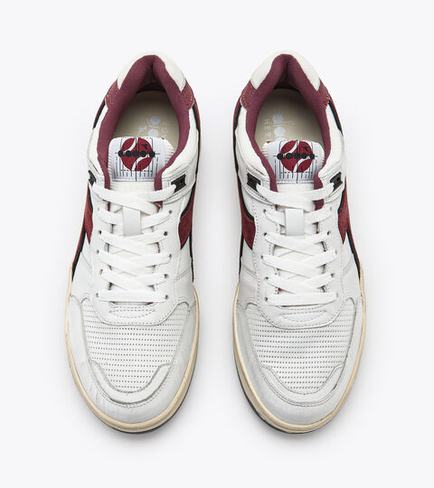 B.560 USED, BLANC/VIN RUBIS Chaussures Heritage - Unisexe B.560 USED BLANC/VIN RUBIS - Diadora