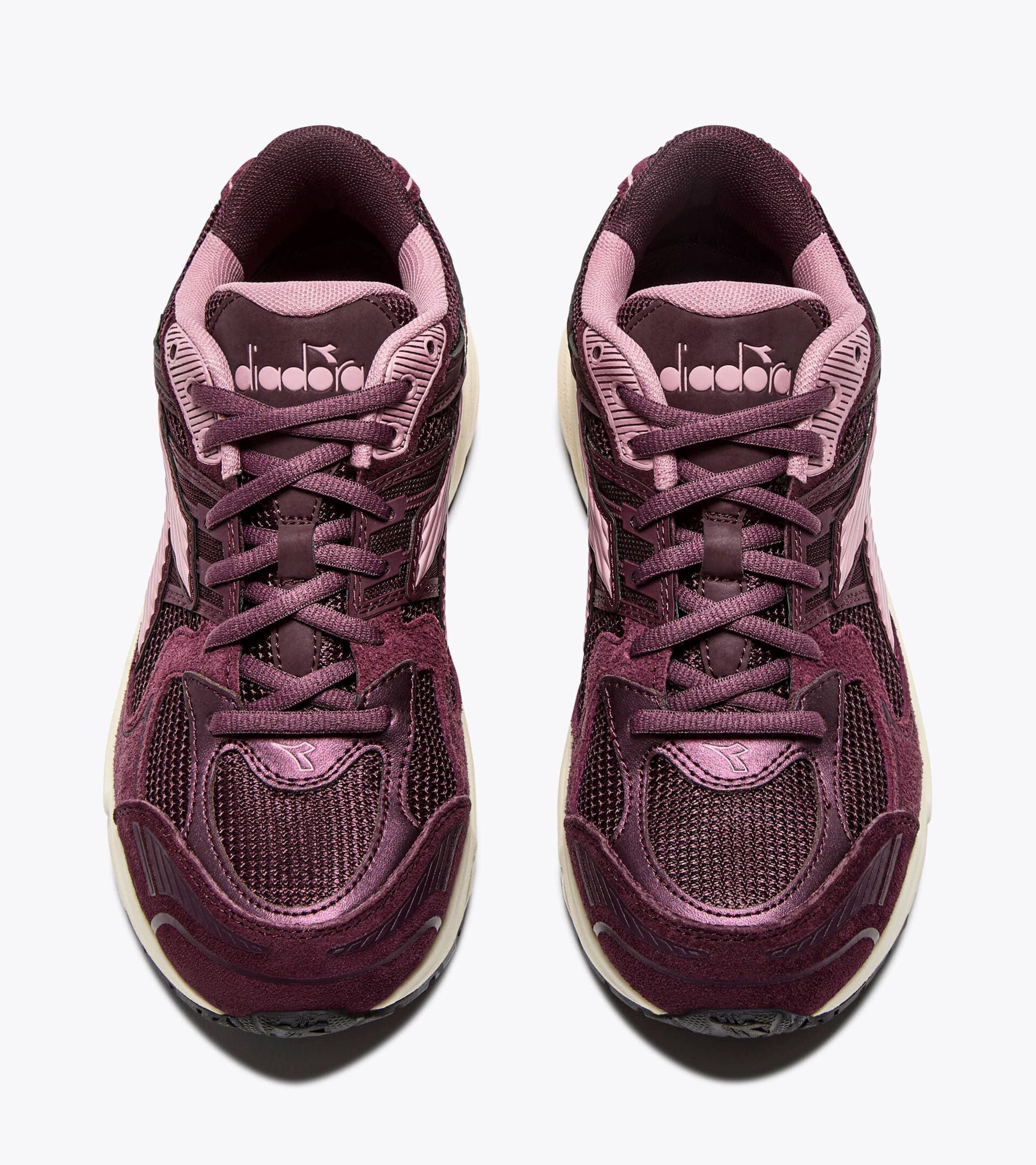 Zapatilla deportiva - Para todos los g&eacute;neros MYTHOS STAR VINO DE CIRUELA - Diadora