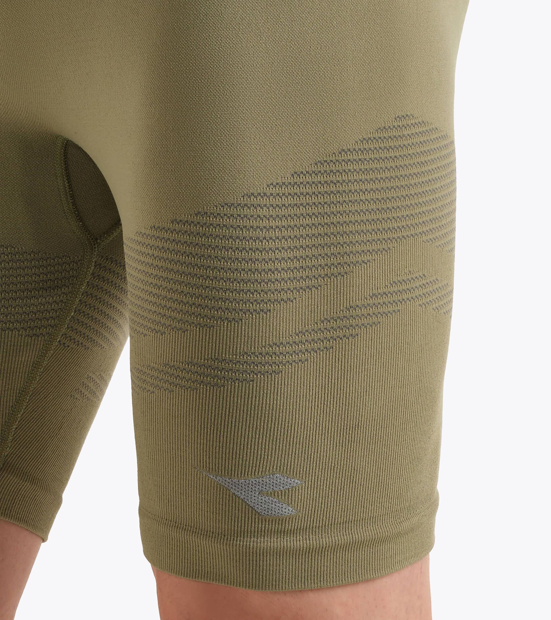 Technical shorts for temperature control -  Running - Men&rsquo;s SHORTER STRATOUNO SAGE GREEN - Diadora