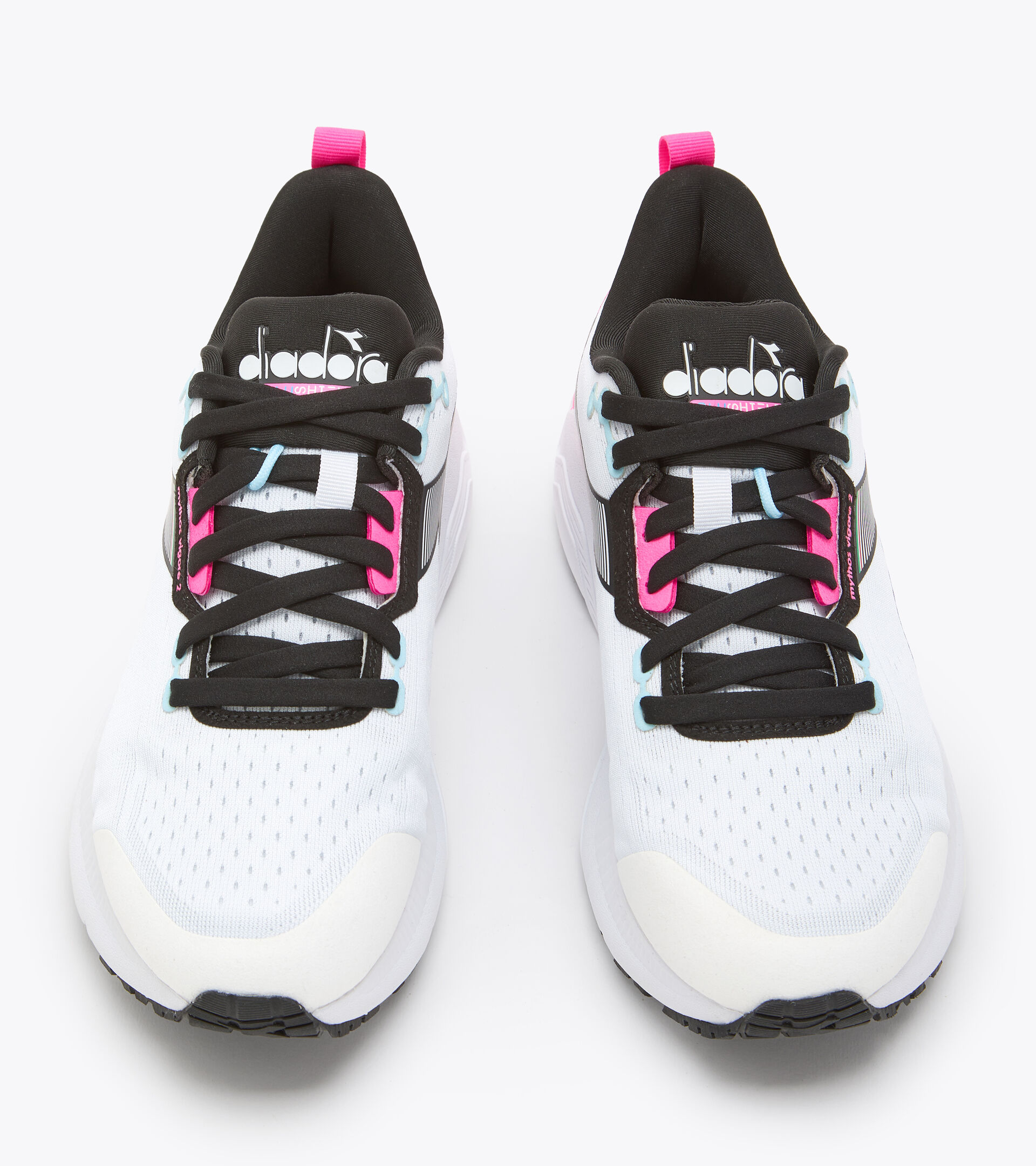Running shoes - Women
MYTHOS BLUSHIELD VIGORE 2 W WHITE/PINK FLUO/BLACK - Diadora