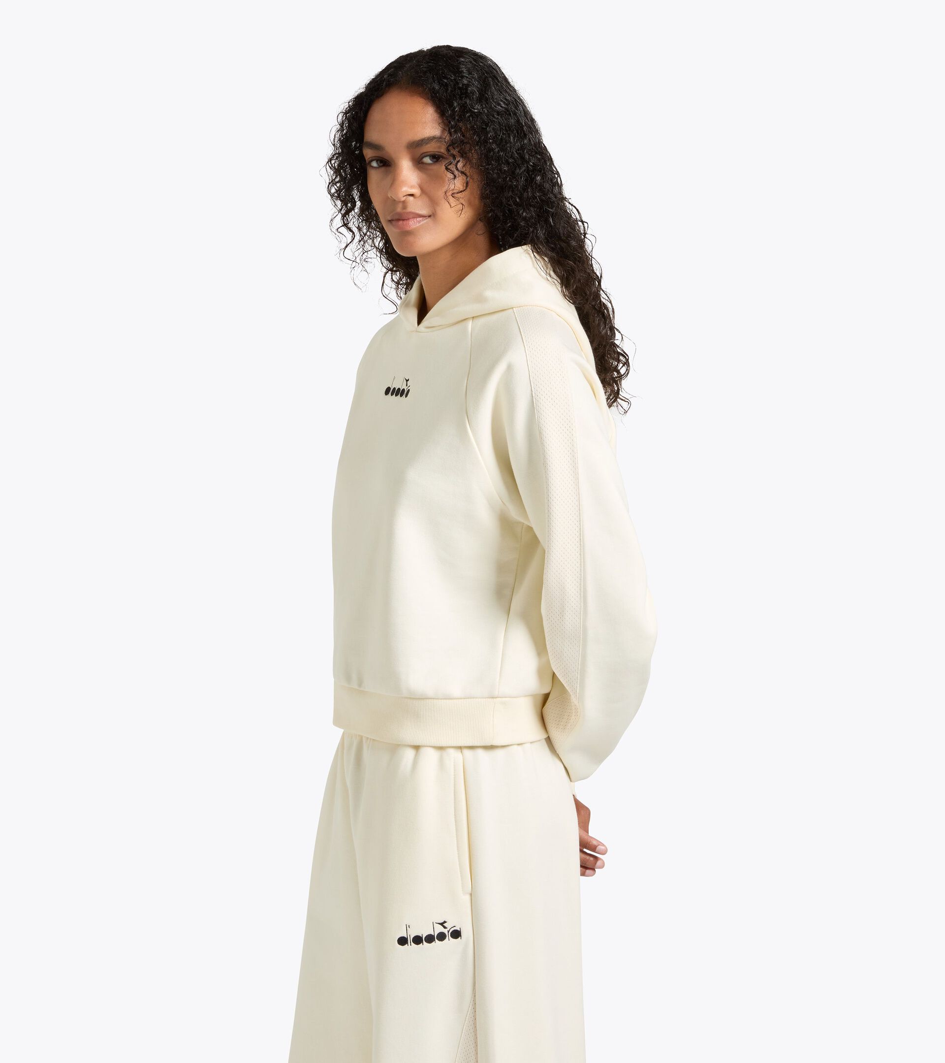 Sweatshirt mit Kapuze - Regular Fit - Damen L. HOODIE LOGO (BR) WISPERN WEISS - Diadora