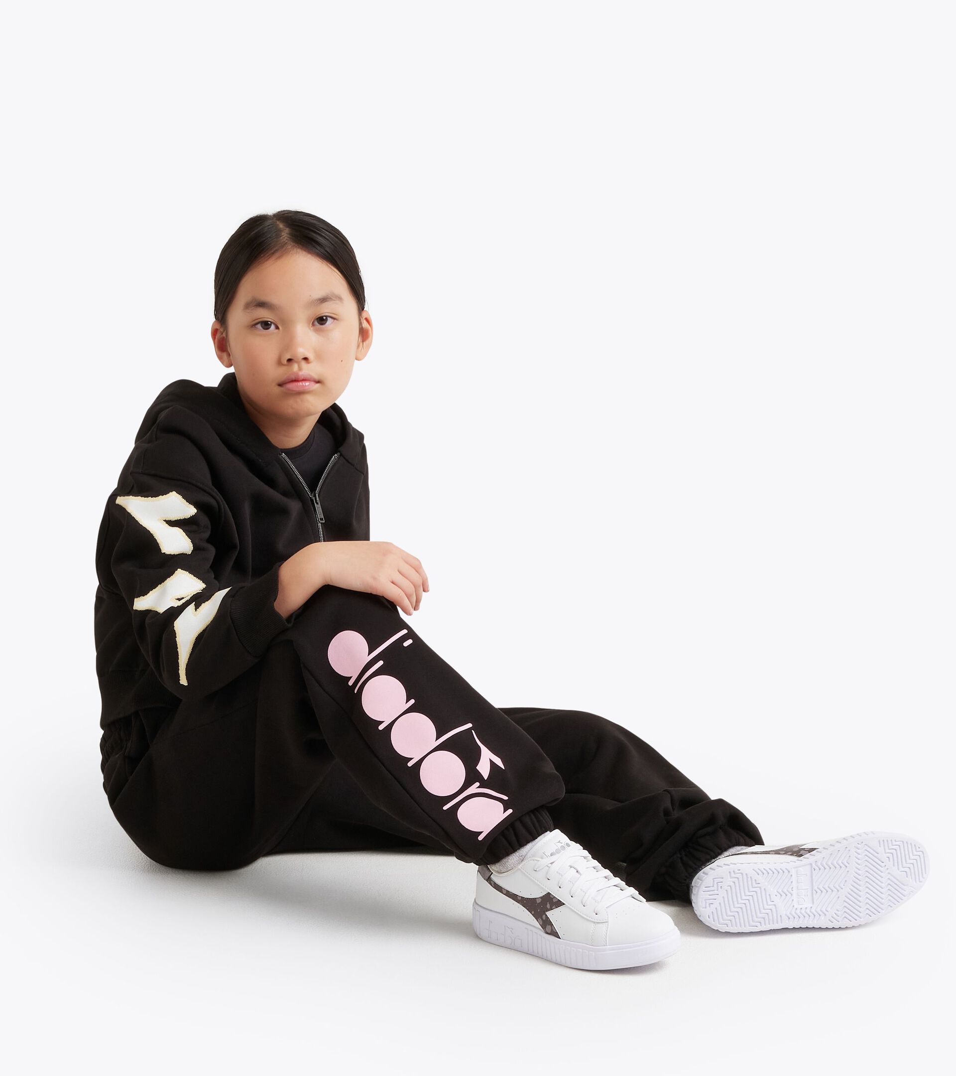 Joggers - Girls JG. JOGGER PANTS WONDERLAND BLACK - Diadora