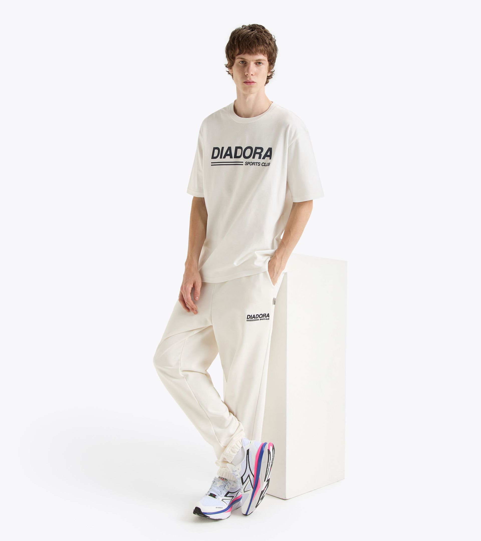 Legacy joggers with a comfort fit - Made in Italy - All-Gender
 PANTS LEGACY WHITE ALYSSUM - Diadora