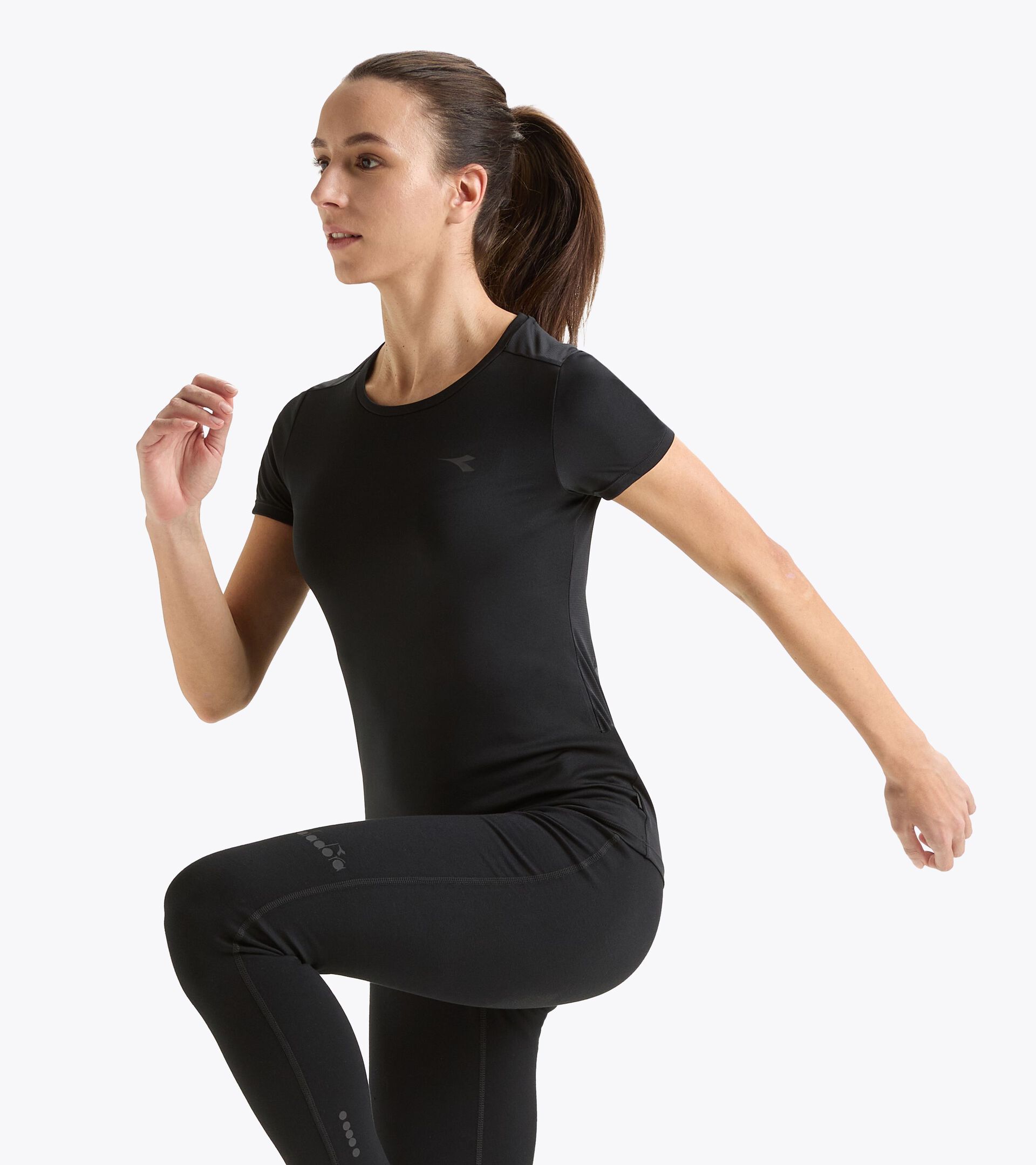 Sportliches T-Shirt - Damen L. SS T-SHIRT RUN SCHWARZ - Diadora