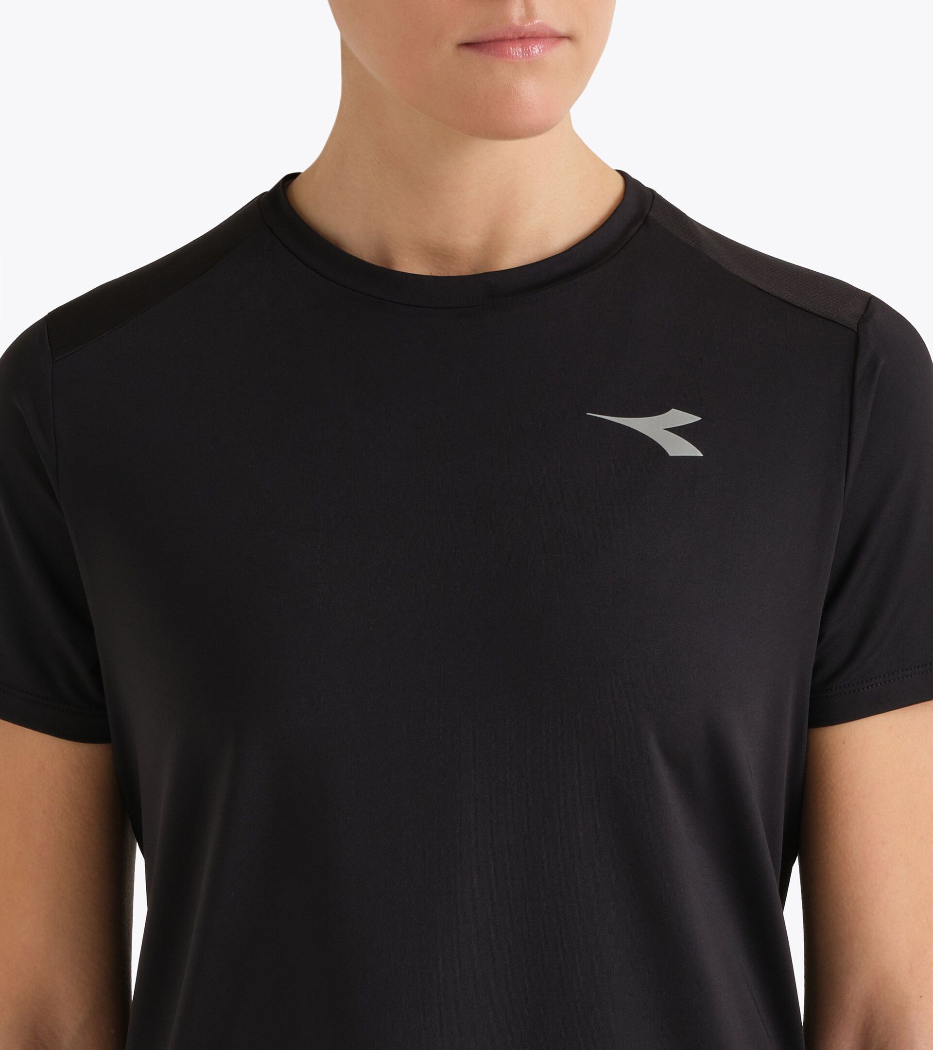 T-shirt de running  - Respirant et confortable - Femme L. SS T-SHIRT TECH NOIR - Diadora