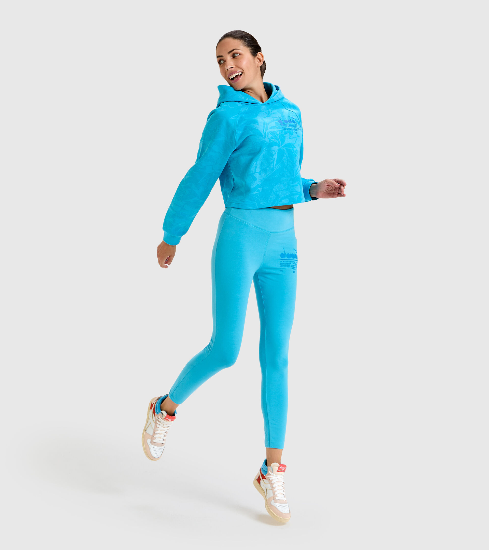 Cropped Cotton hoodie - Women L. HOODIE CROP MANIFESTO SKY BLUE INTENSE - Diadora