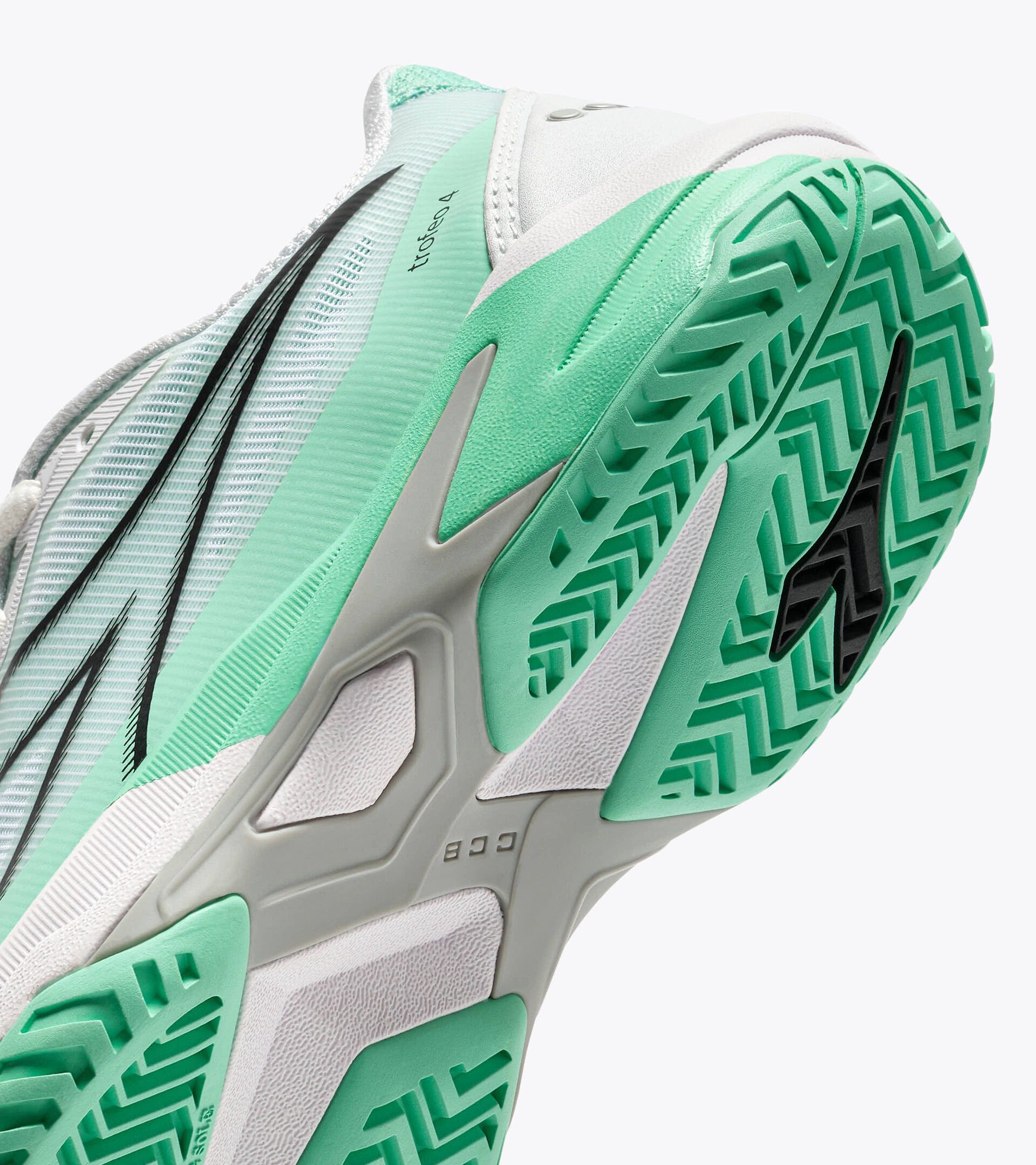 Tennis shoe for clay courts and firm grounds - Stability - Women&rsquo;s TROFEO 4 W AG WHITE /BLACK/CABBAGE - Diadora
