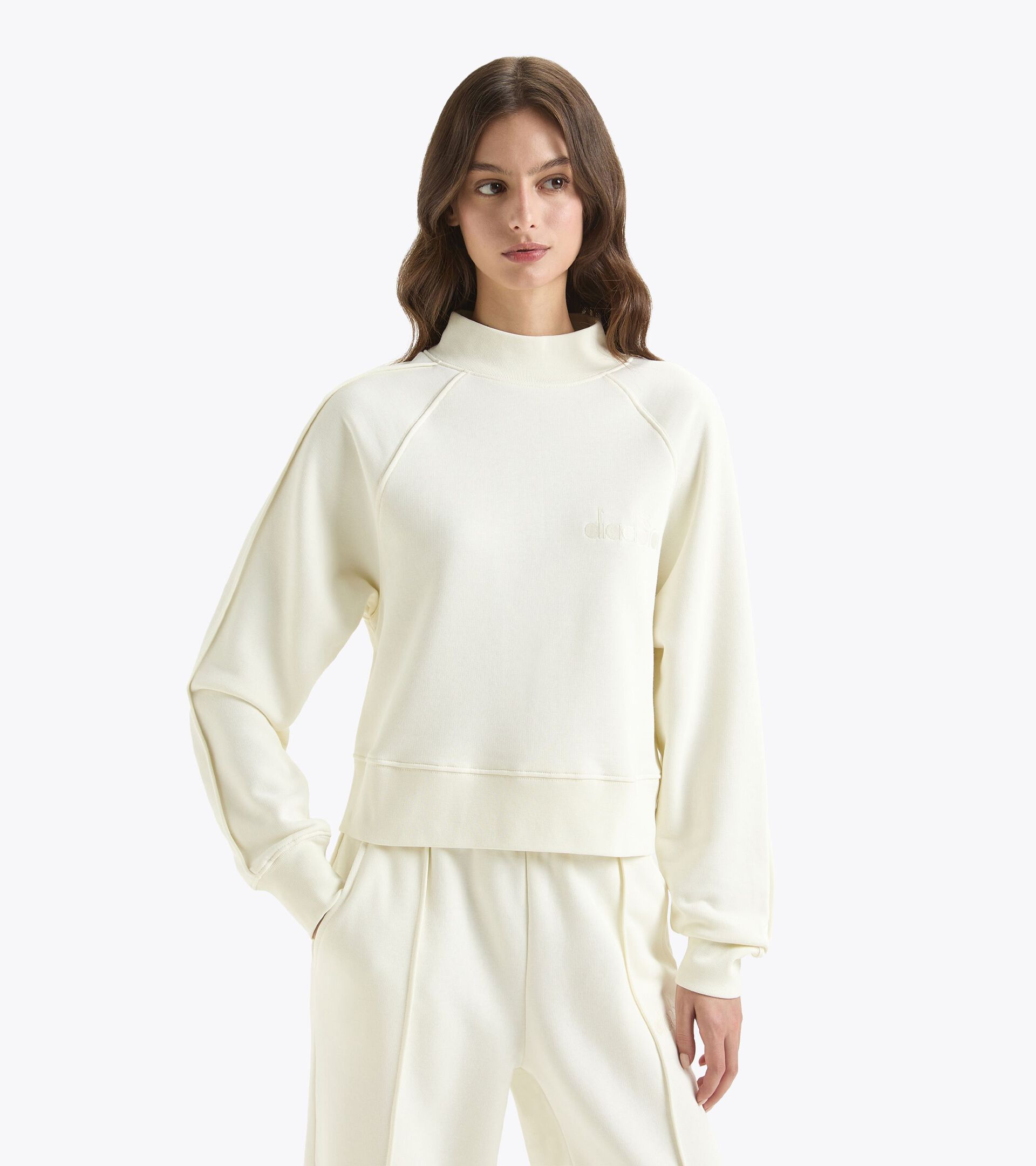 Sweatshirt - Women L. SWEATSHIRT CREW ATHL. LOGO BUTTER WHITE - Diadora