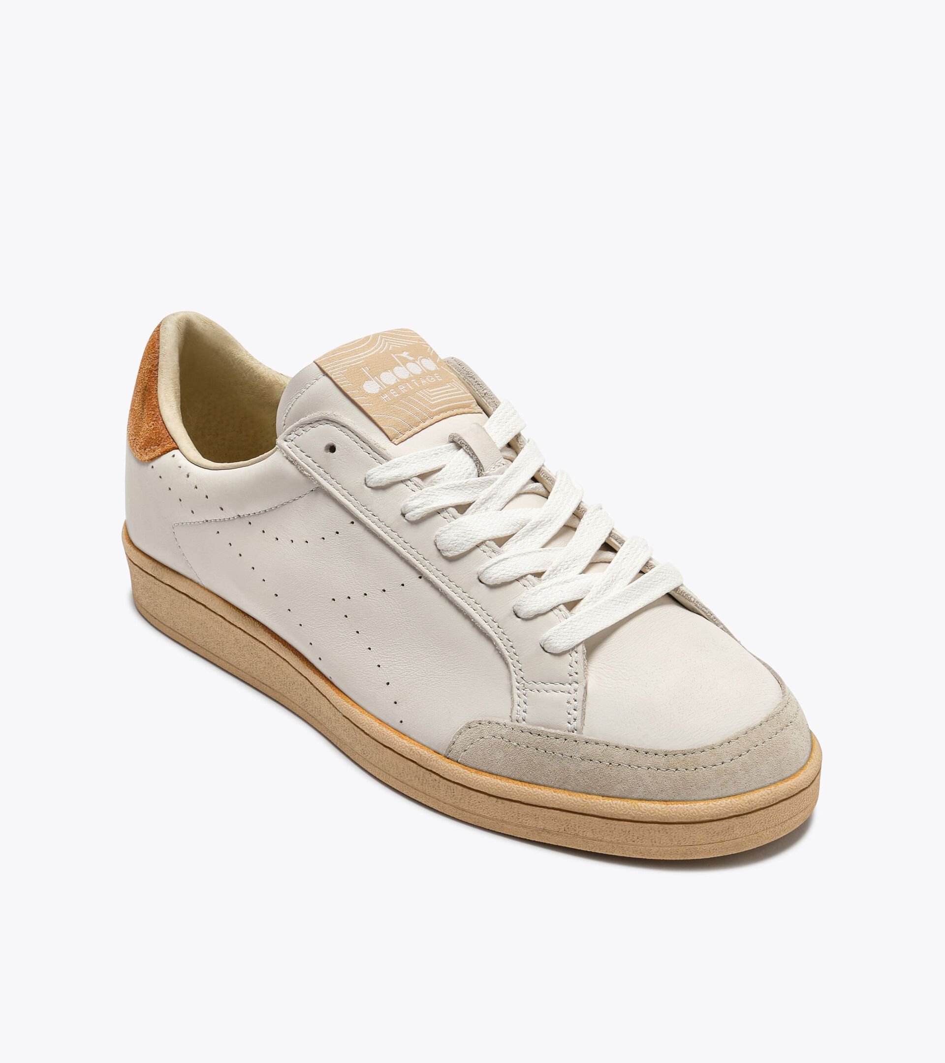 Heritage Leather Sneakers - All-gender PRESTIGE PLAIN USED HAZEL BROWN - Diadora