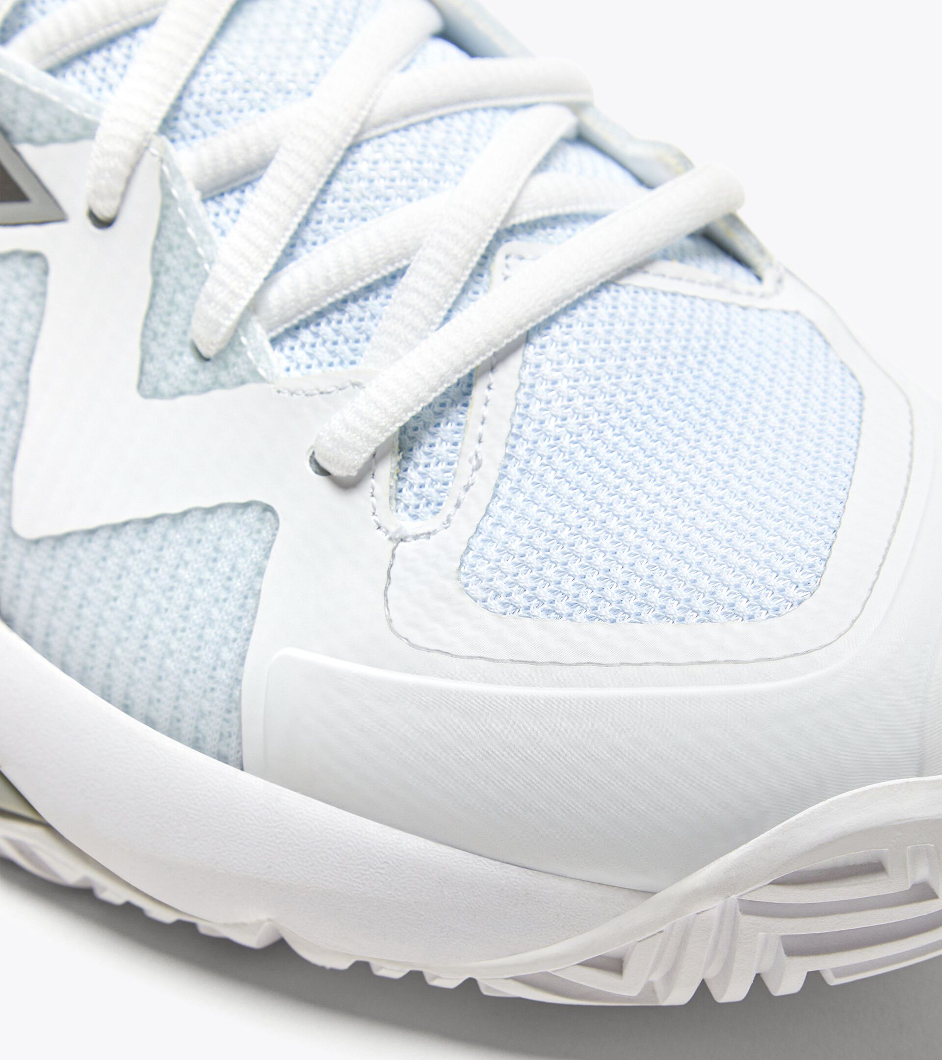 Tennis shoes for hard surfaces or clay courts - Women B.ICON 2 W AG WHITE/SILVER - Diadora