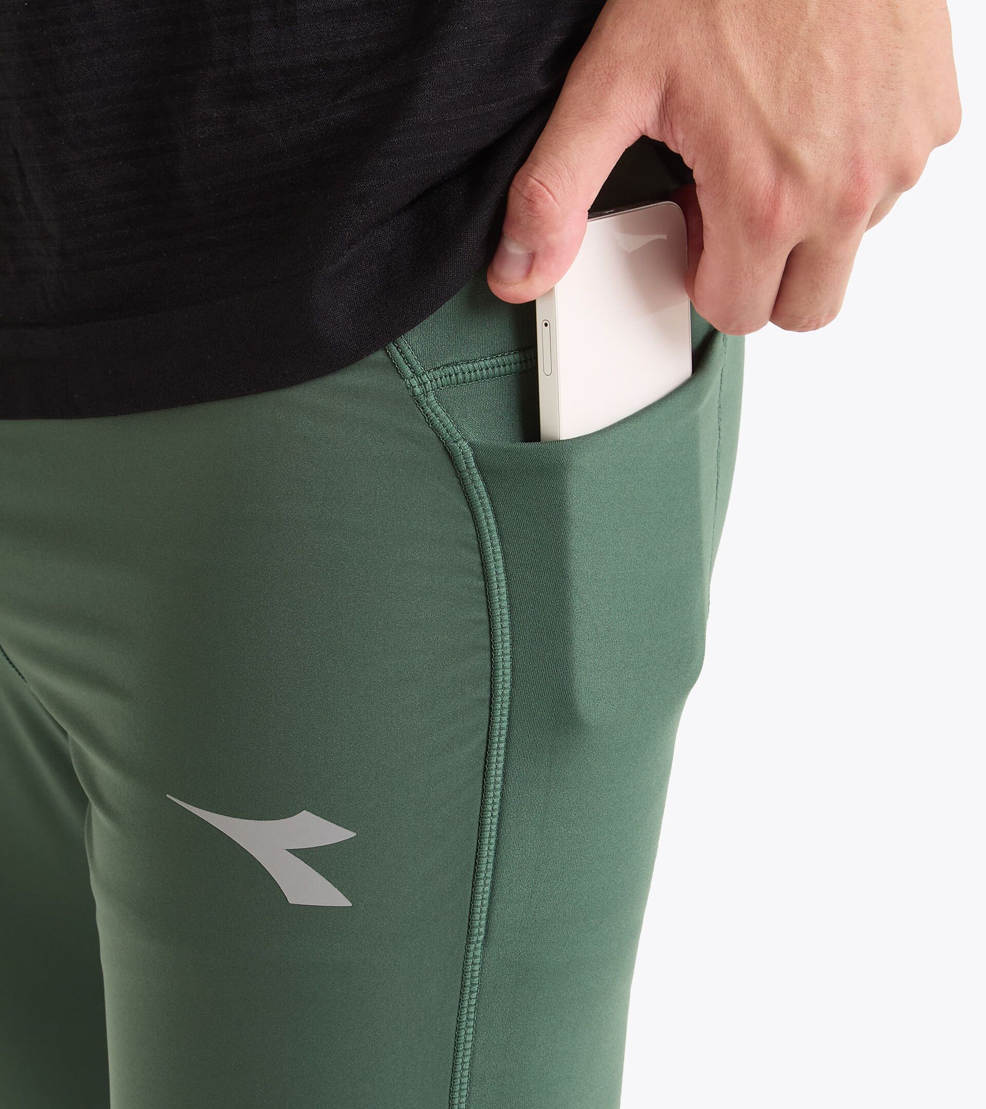 Thermoregulating tights with FIBRAZERO fabric - Winter Protection - Men
 RUN TIGHTS WINTER PROTECTION CILANTRO - Diadora