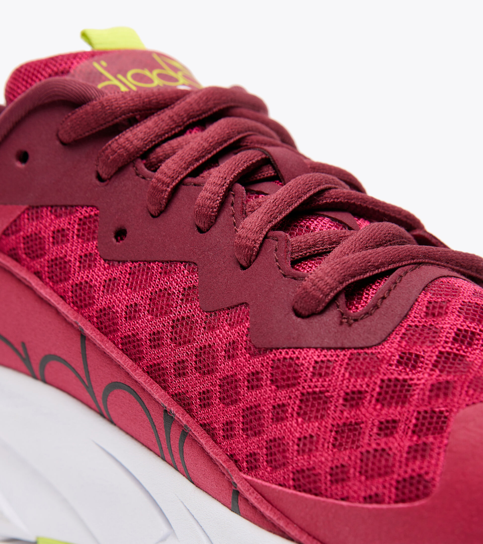 Laufschuh - Damen MYTHOS BLUSHIELD VOLO W KNALLIG ROSA/WSS/SILBER DD - Diadora
