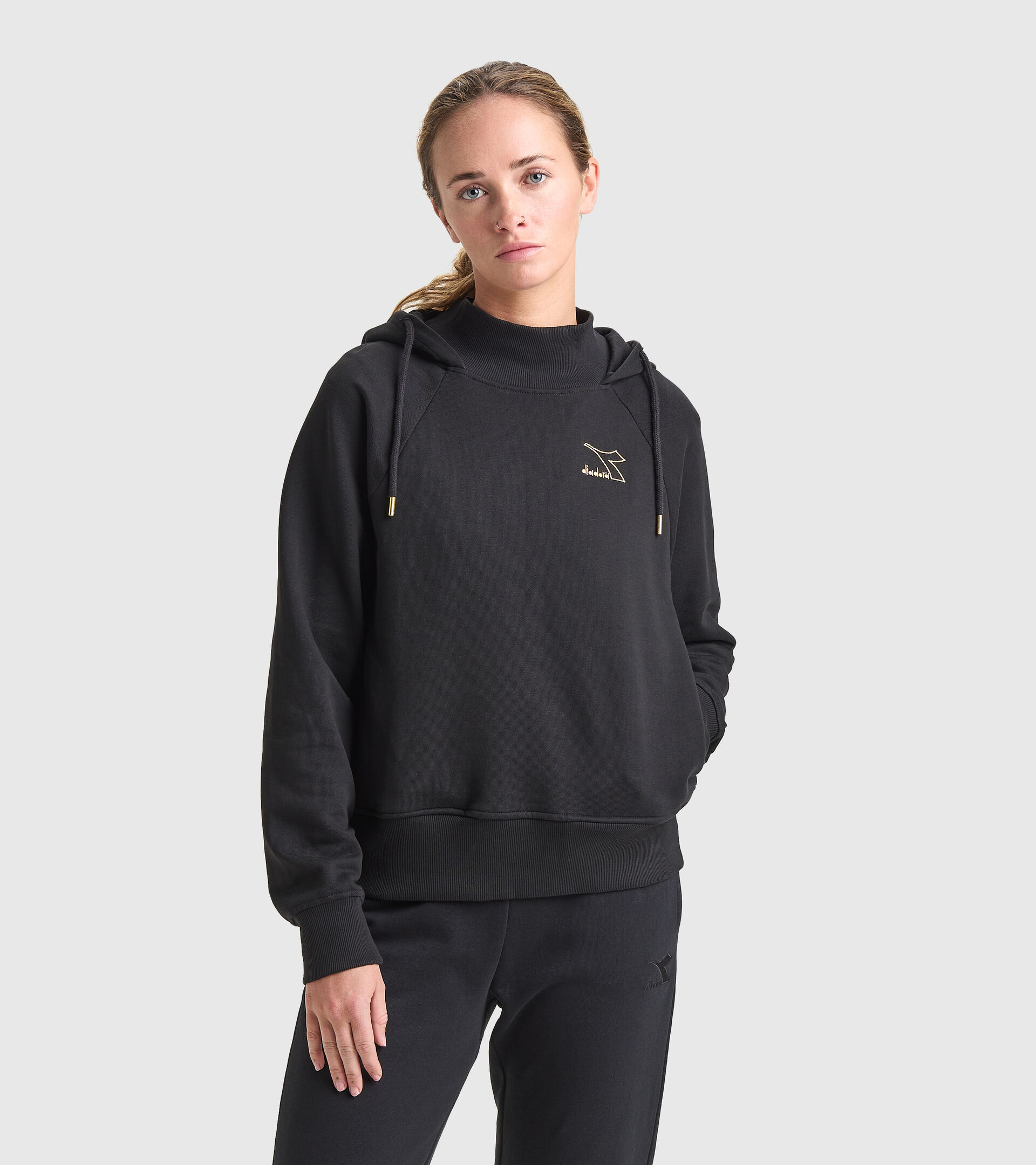 Felpa con cappuccio - Donna L. HOODIE FLOUNCE NERO - Diadora