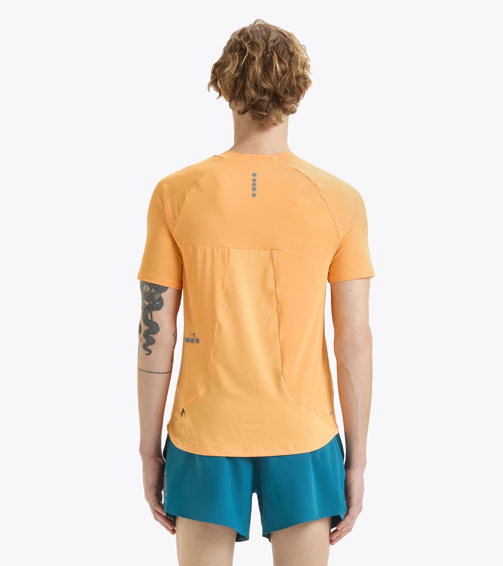 T-shirt da running - Tessuto leggero - Uomo
 SUPER LIGHT SS T-SHIRT ARANCIO KUMQUAT - Diadora