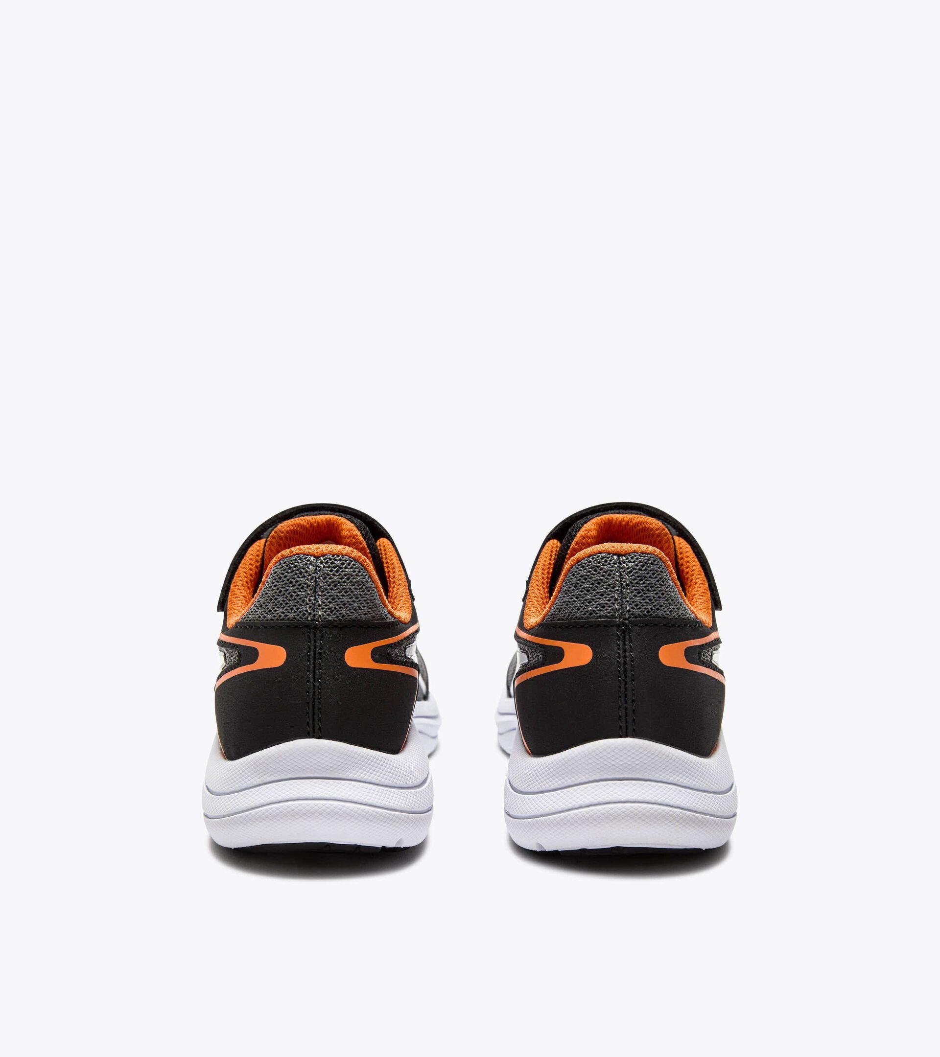 Zapatillas de running - Doble cierre - Niños/niñas y adolescentes
SNIPE 3 JR GRIS ACERO/BLANCO/NEGRO - Diadora