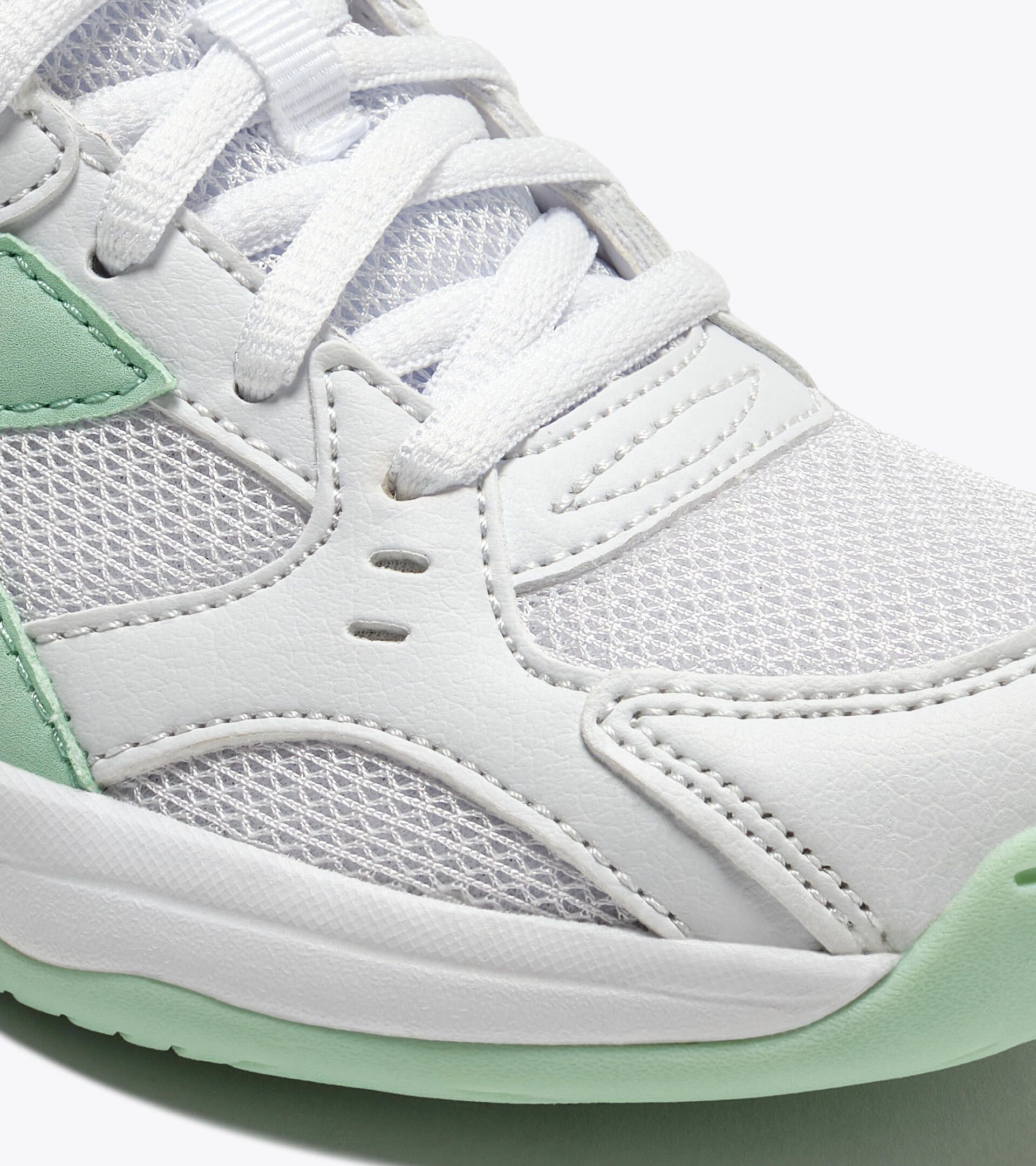 Tennis shoe for firm grounds or clay courts - Entry level - Kids
 S. CHALLENGE 6 SL JR WHITE/BAY - Diadora