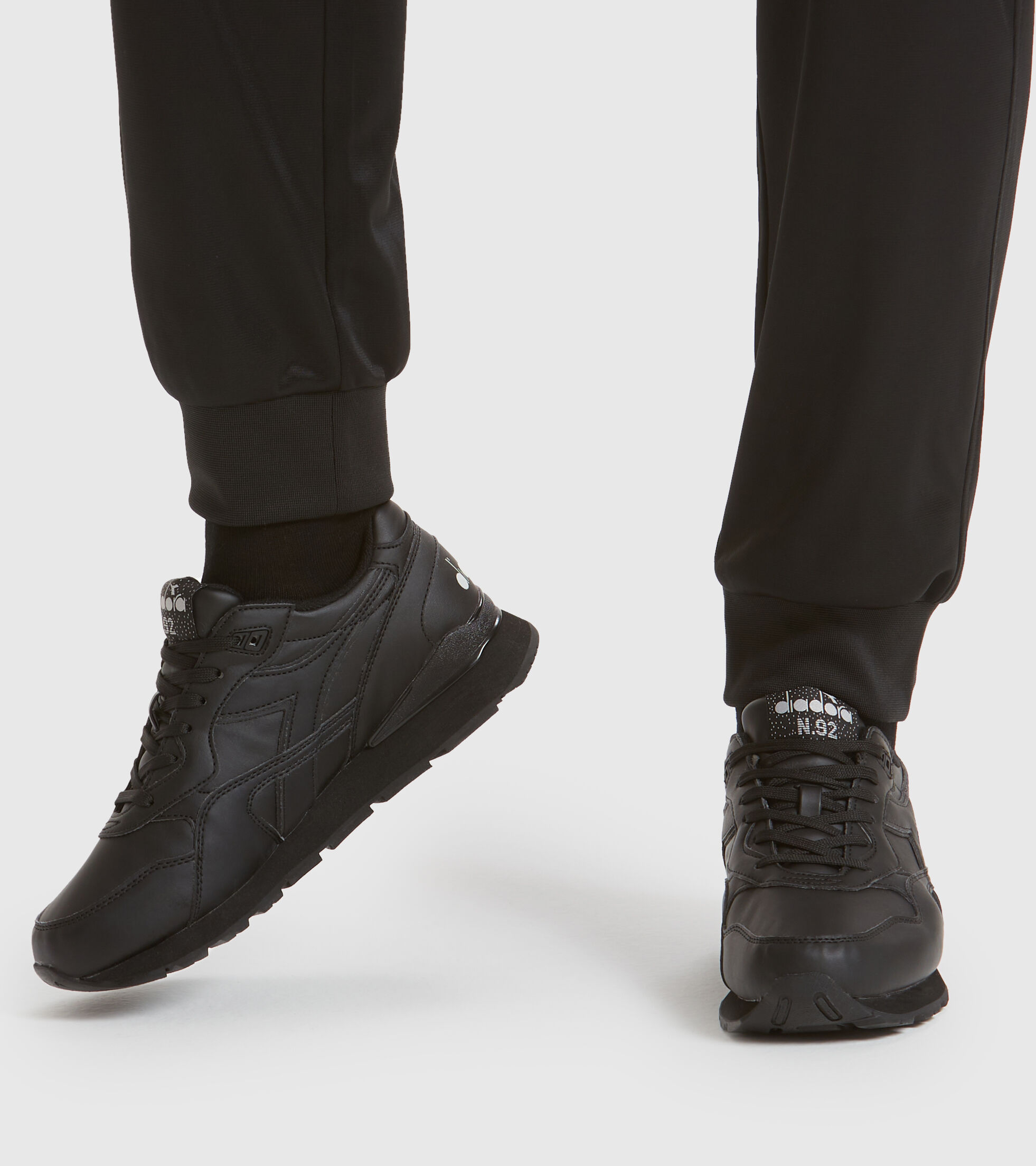 Black diadora hot sale