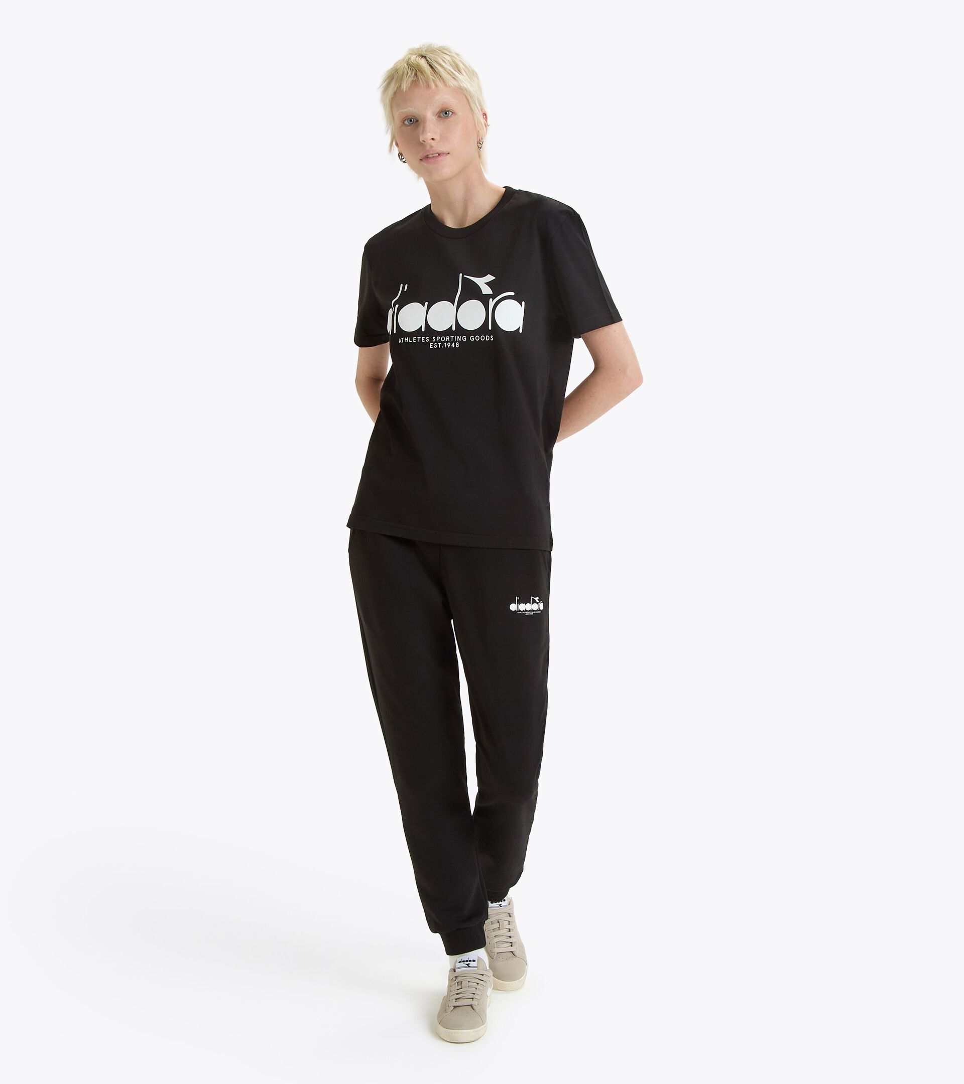 T-shirt - All-Gender T-SHIRT SS LOGO BLACK - Diadora