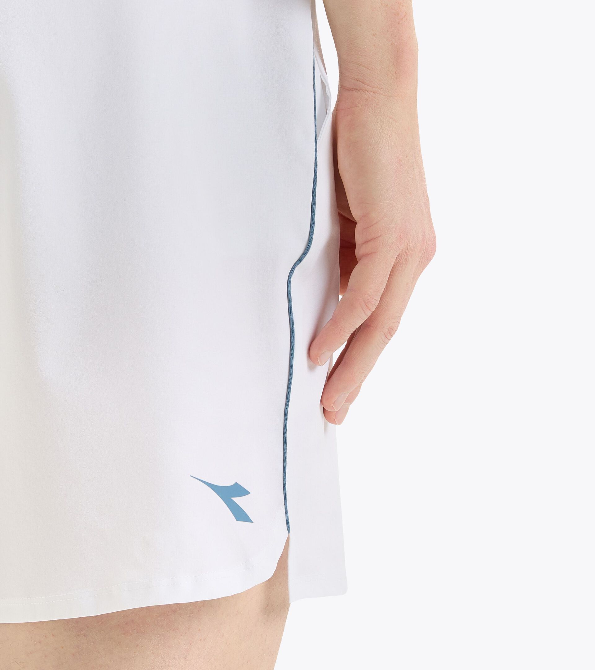 9’’ tennis shorts - Men’s
 SHORTS CORE 9" OPTICAL WHITE - Diadora