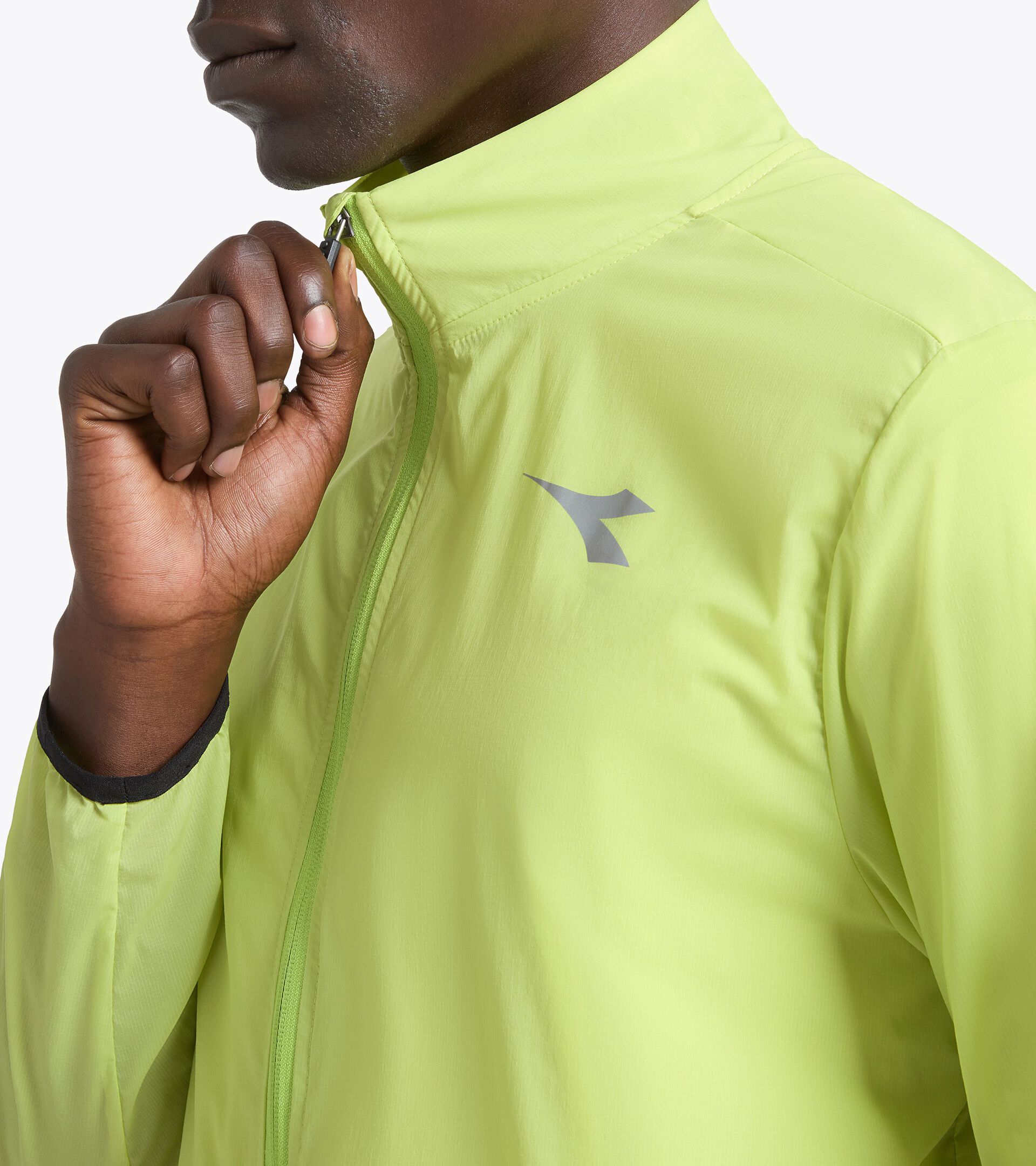 Windbreaker - Men&rsquo;s WINDBREAKER PACKABLE JACKET WILD LIME GREEN - Diadora