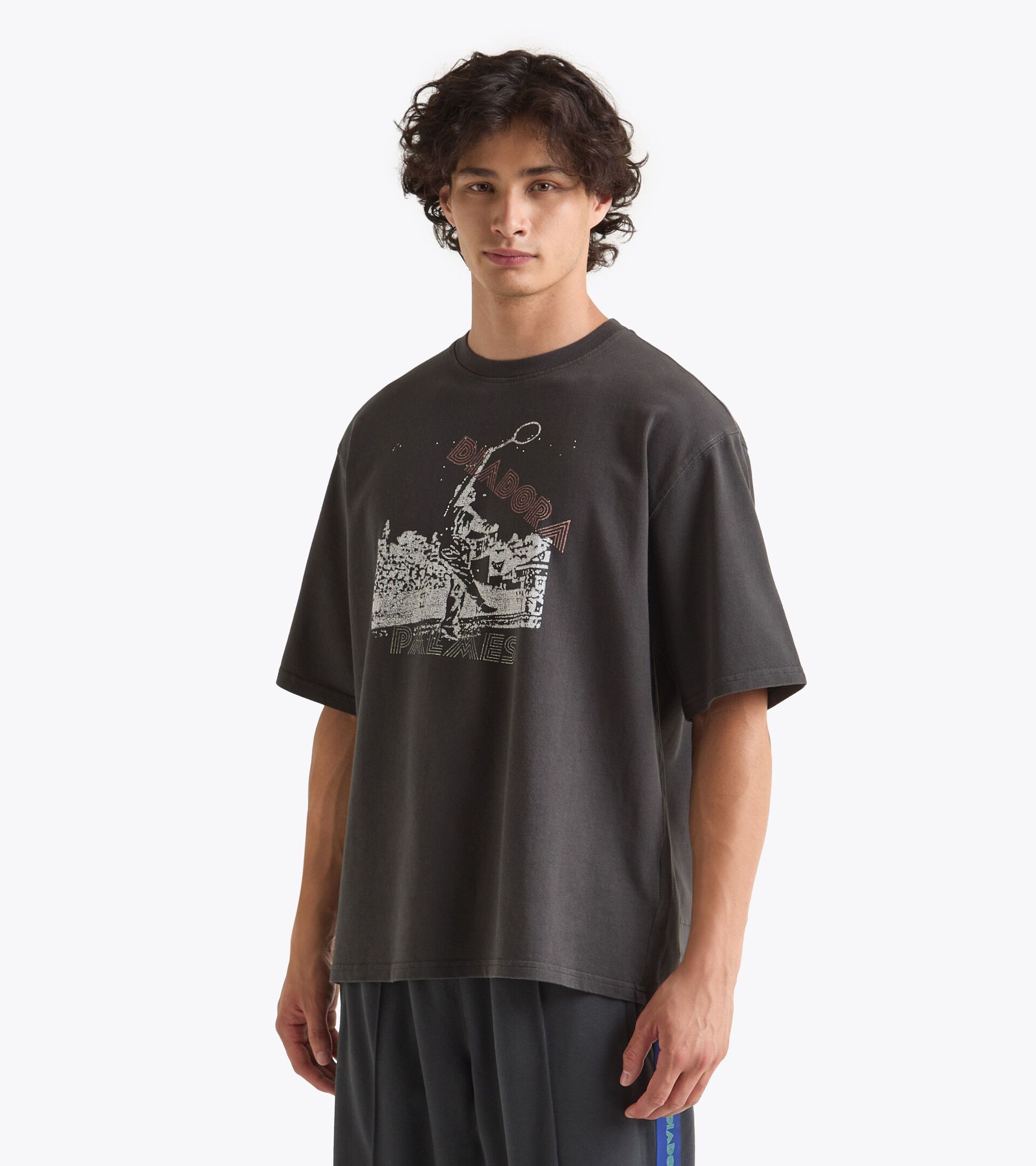 Legacy t-shirt with OG archive print - Made in Italy - All-gender
 T-SHIRT SS LEGACY I BLACK OYSTER - Diadora